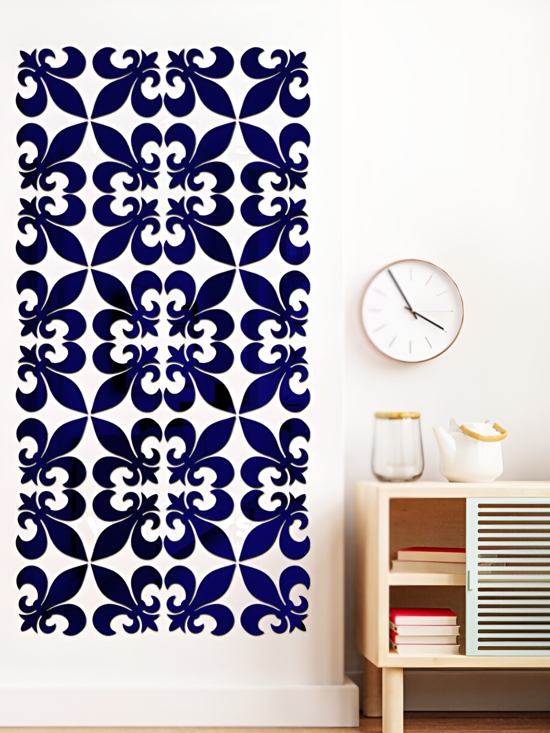 

Wall1ders Blue 32 Pieces Border Flower-shaped 3D Acrylic Mirror Wall Stickers