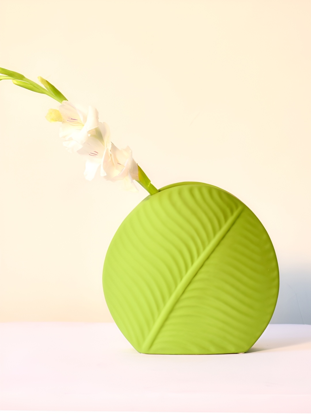 

Morcee Green Leaf Textured Ceramic Mint Vase