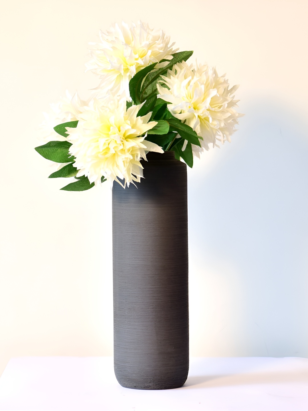 

Morcee Black Cylinderical Long Neck Ceramic Vase