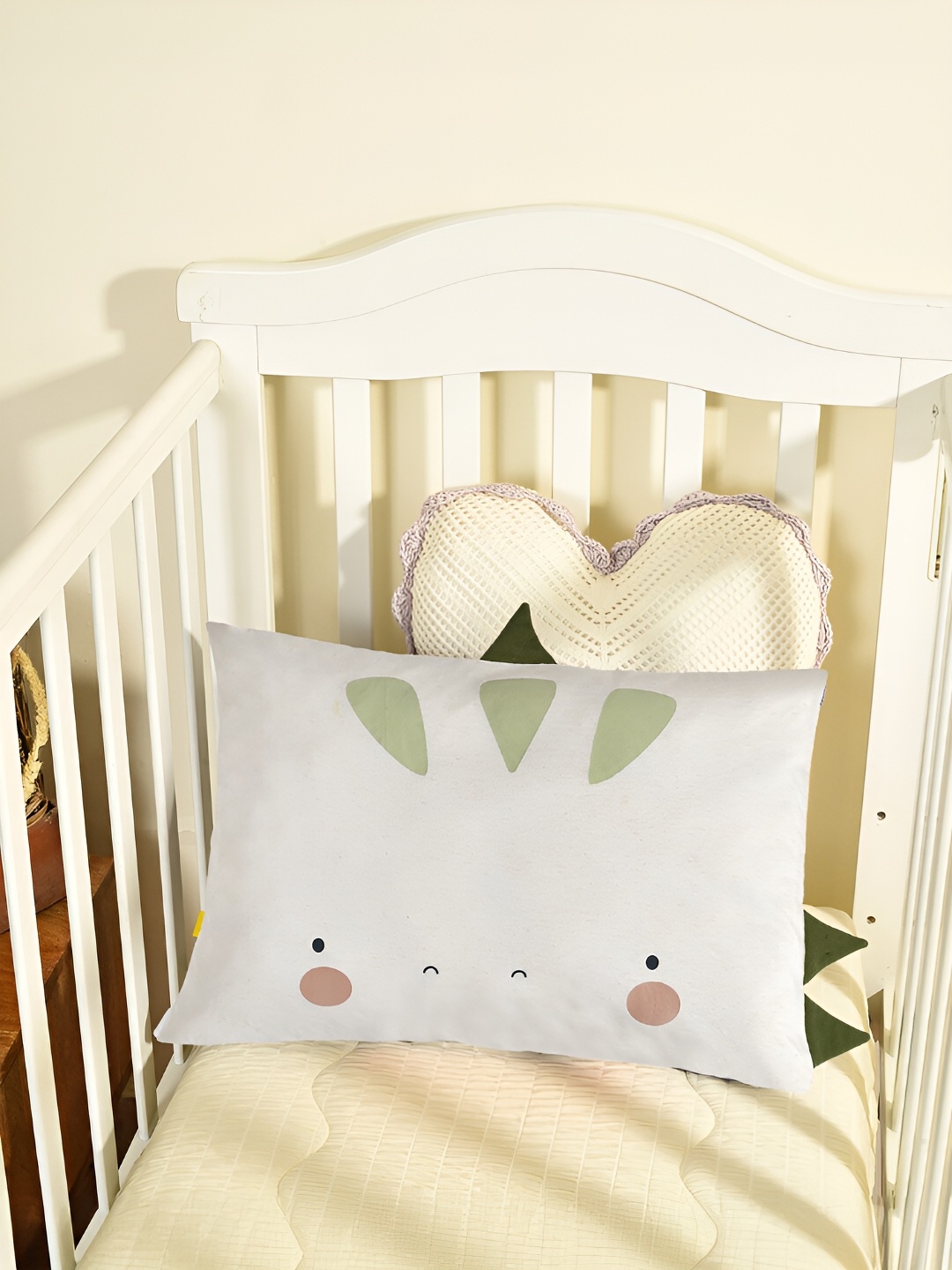 

MiArcus Cream-Coloured Cotton Sleep Pillow