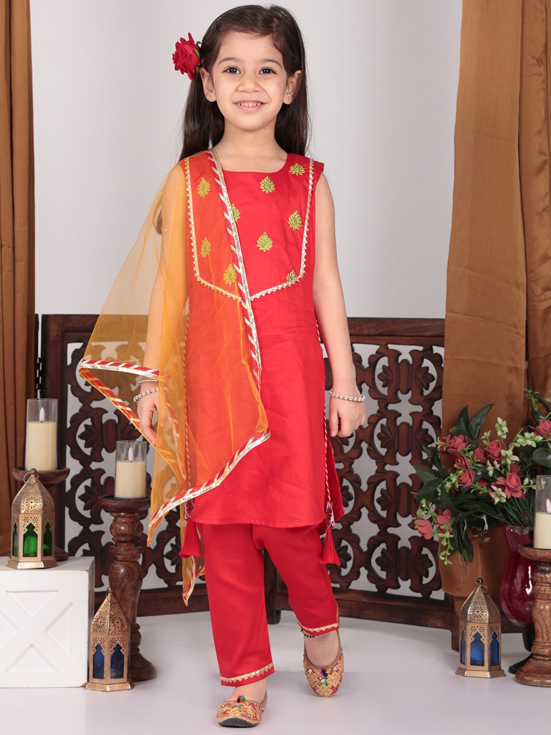 

Here&Now X Kinder Kids Girls Floral Embroidered Thread Work Pure Cotton Kurta with Palazzos & Dupatta, Red