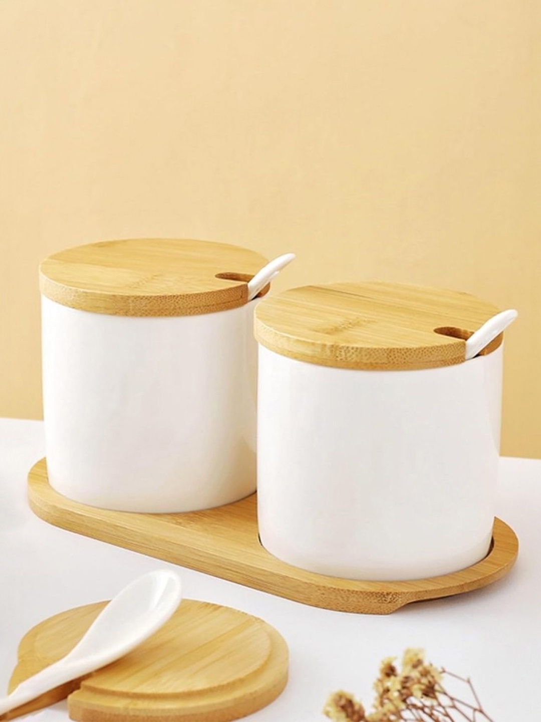 

Ekhasa White & Beige 2 Pieces Ceramic Food Container 250 ml