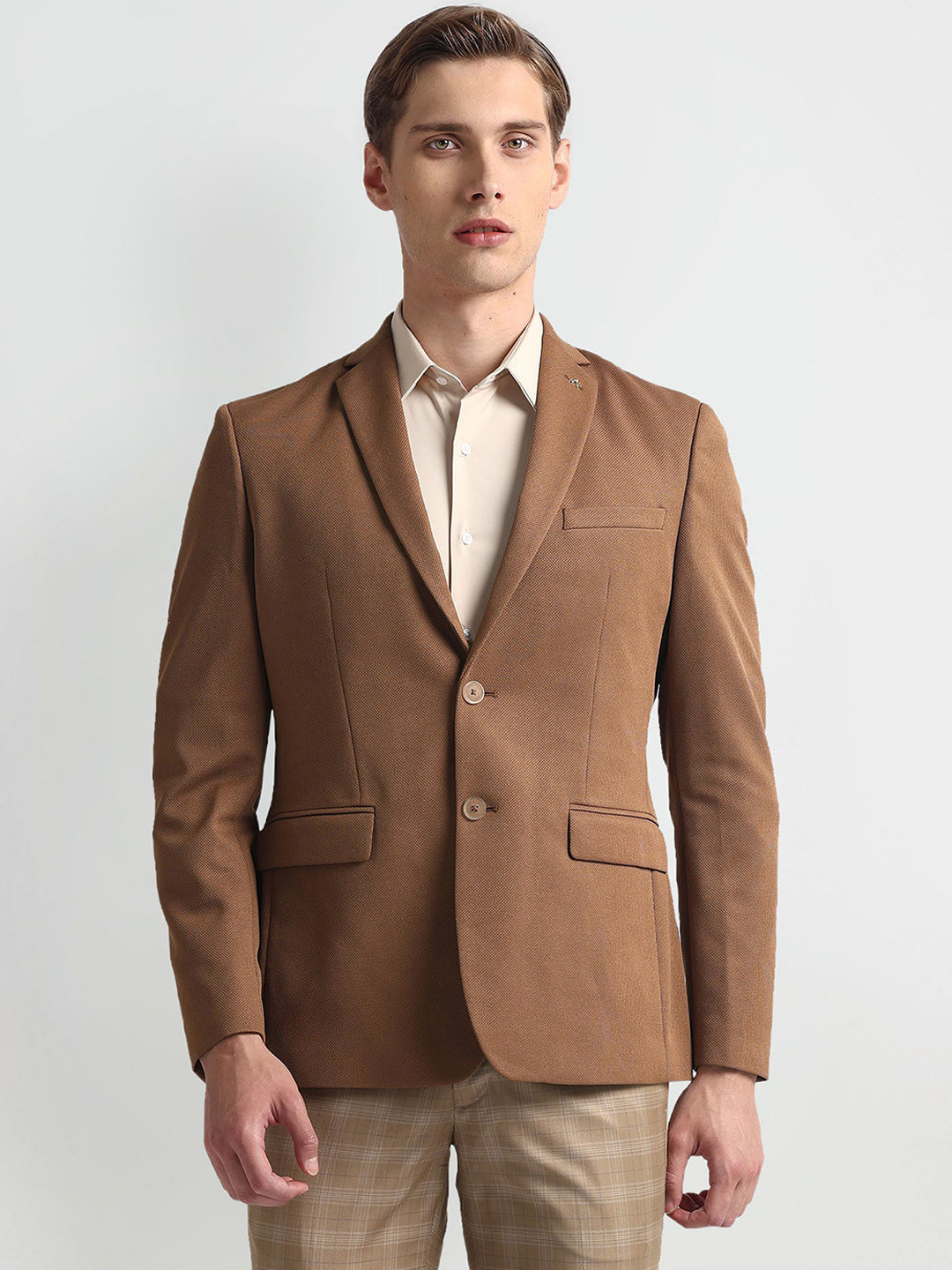 

Arrow Single Breasted Notched Lapel Collar Slim-Fit Blazers, Brown