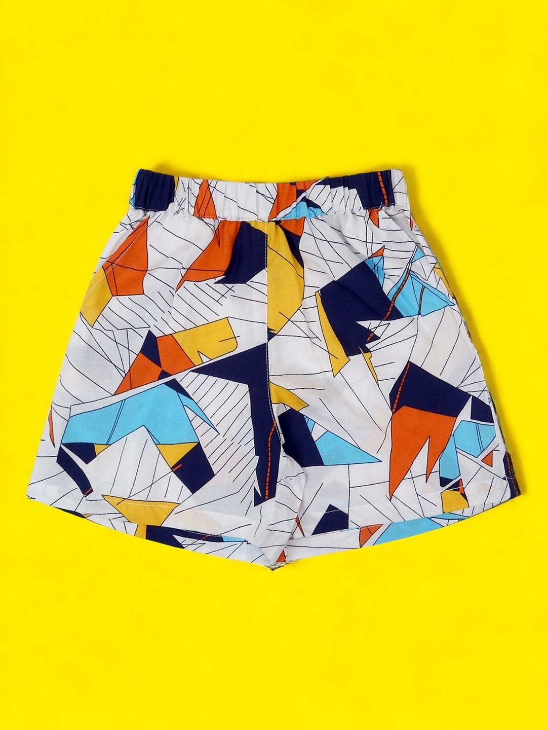 

Superminis Boys Relaxed Fit Mid-Rise Abstract Printed Shorts, White