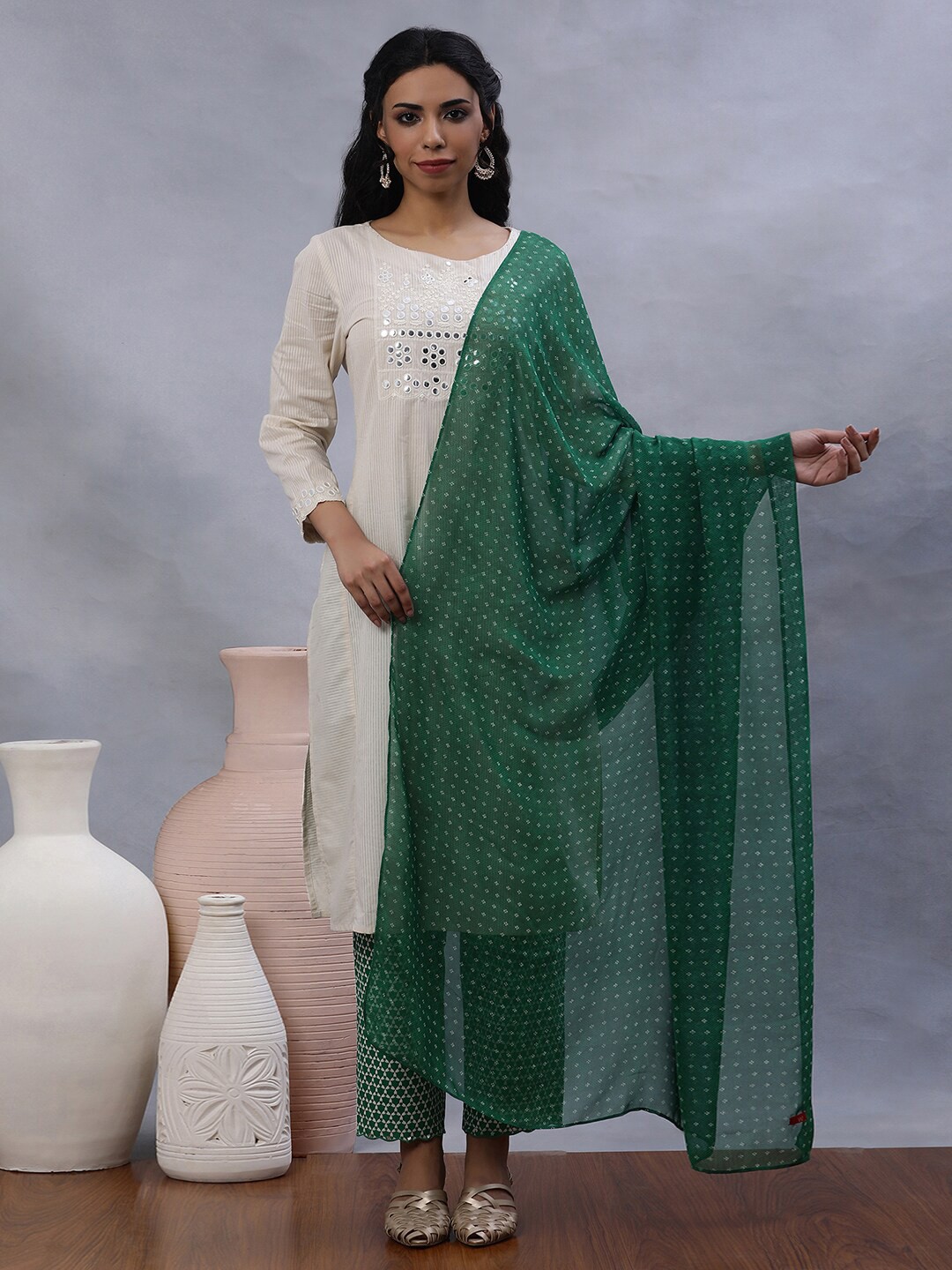 

W Green Geometric Printed Georgette Dupatta
