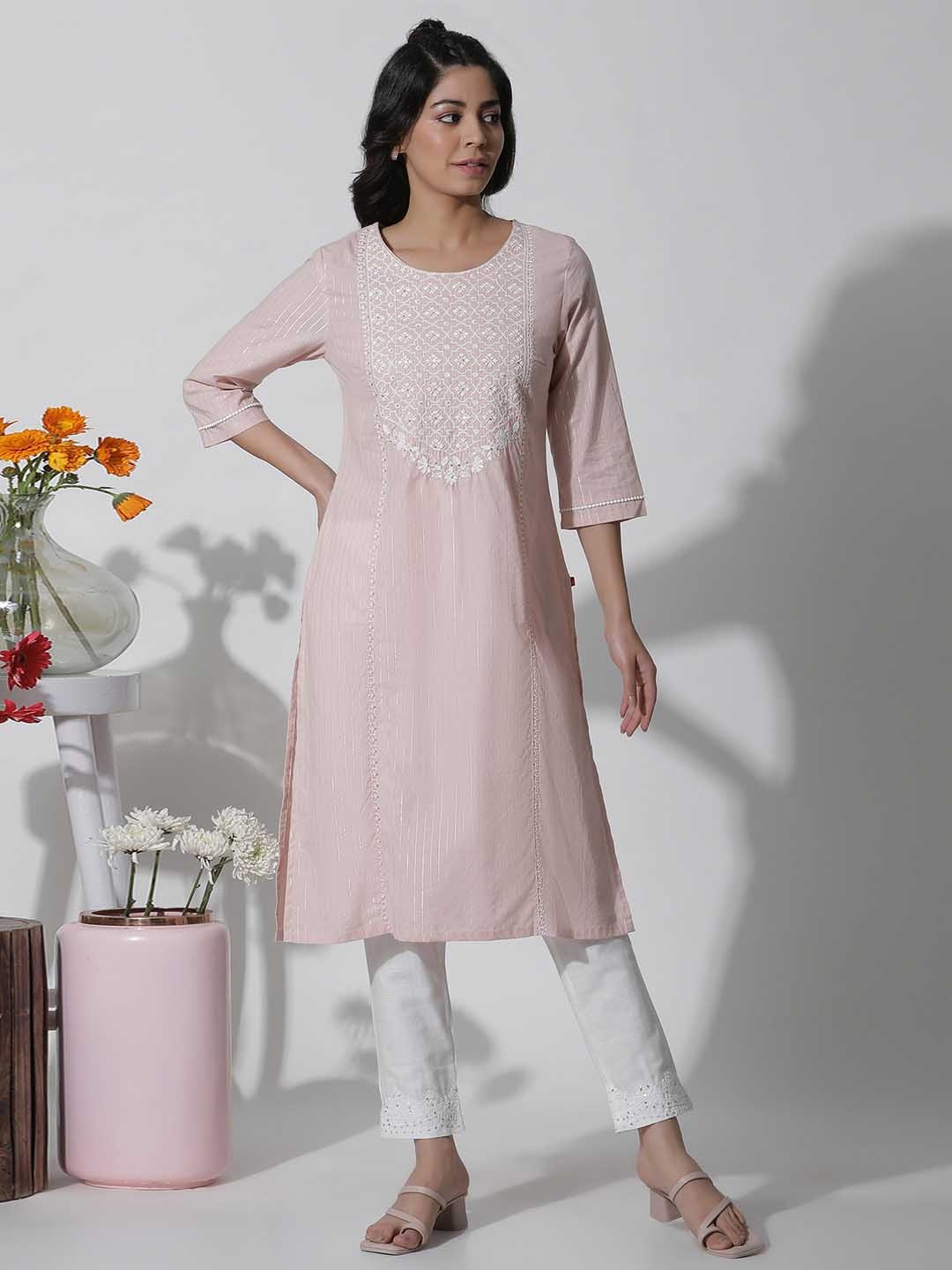 

W Floral Yoke Design Thread Work Straight Kurta, Pink