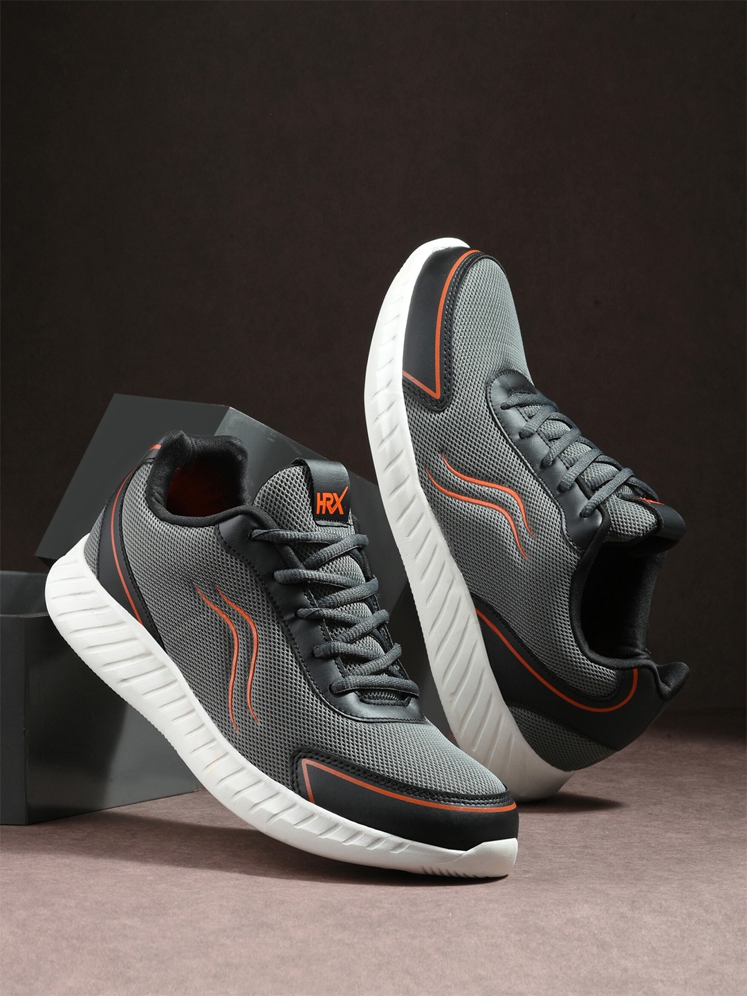 

HRX by Hrithik Roshan Men Grey Textured Running Shoes