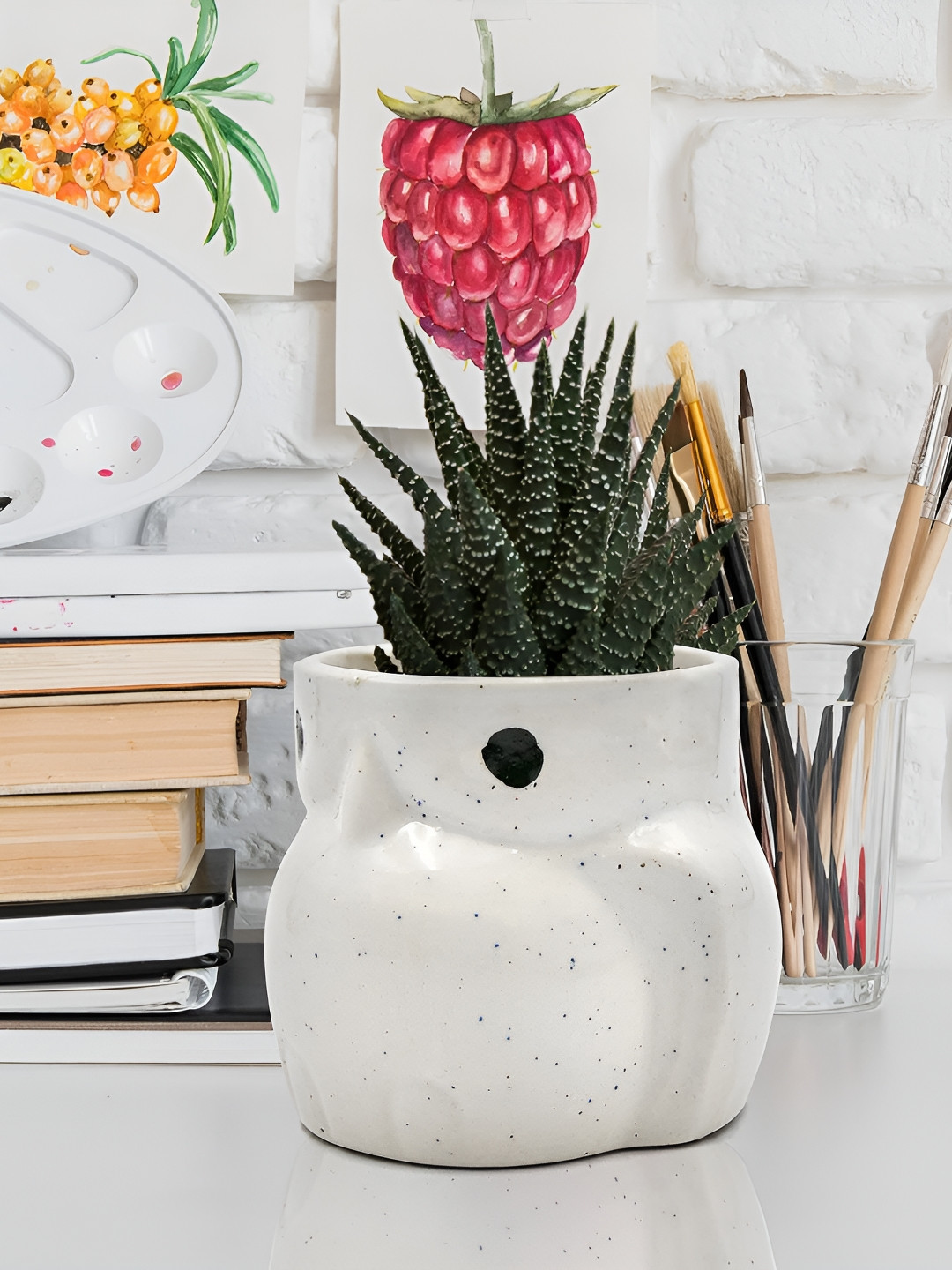 

Crazy Sutra 2 Pieces White Ceramic Planters