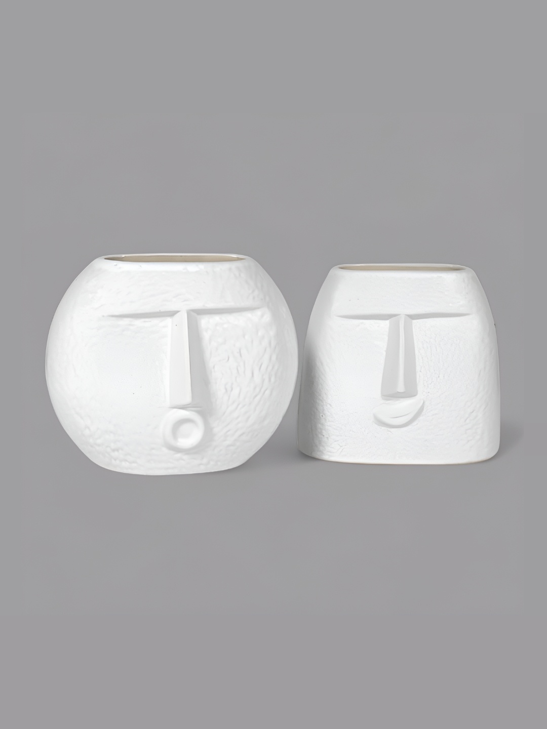 

Crazy Sutra 2 Pieces White Face Shaped Ceramic Vases