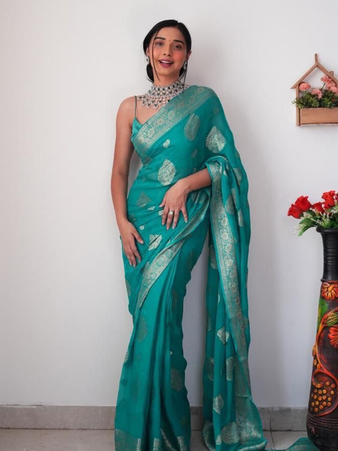 

Naishu Trendz Ethnic Motifs Woven Design Zari Pure Silk Kanjeevaram Saree, Teal