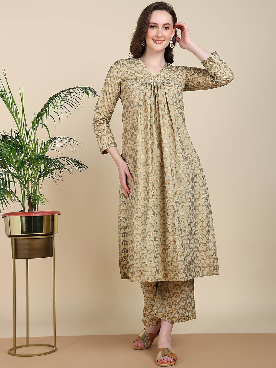 

HERE&NOW Floral Printed Sequinned Regular Pure Cotton Kurta with Palazzos, Beige