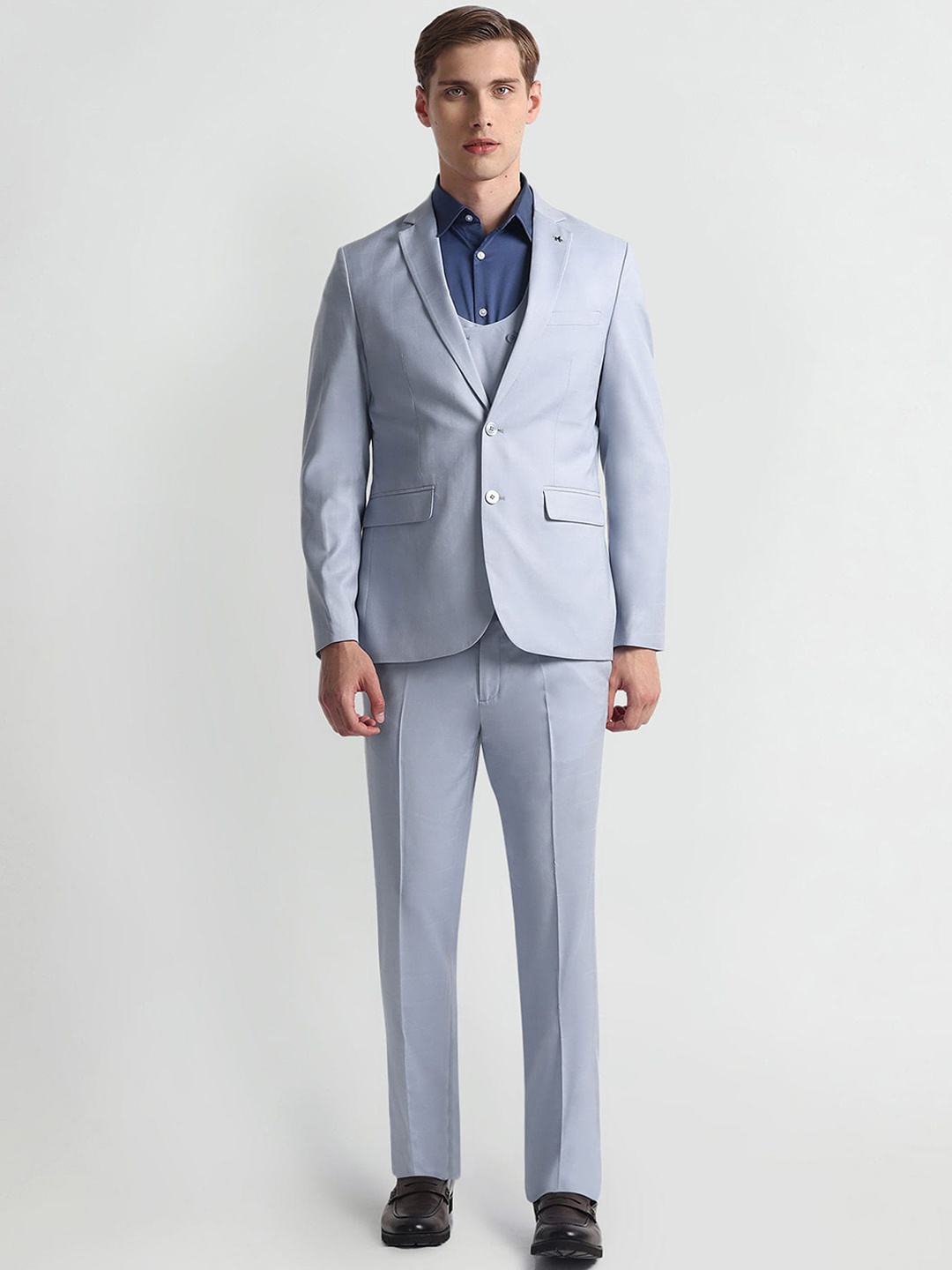 

Arrow Checked Single-Breasted Three-Piece Formal Suit, Blue