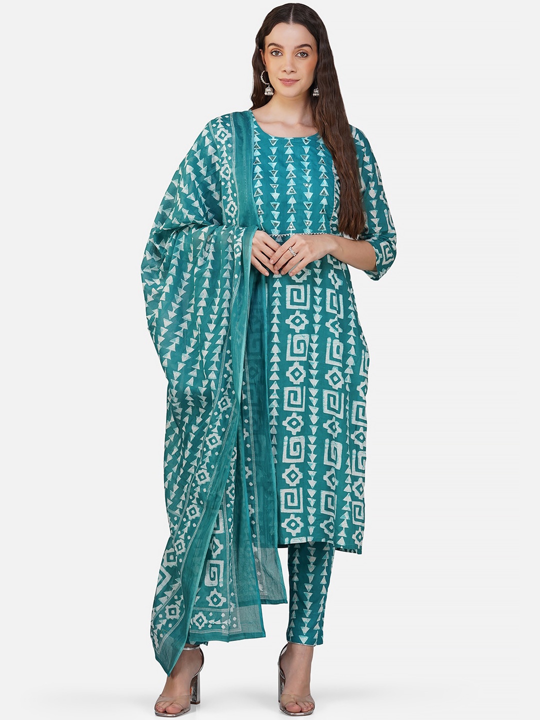 

INDIAN KNOTS Geometric Printed Regular Pure Cotton Kurta with Trousers & With Dupatta, Green