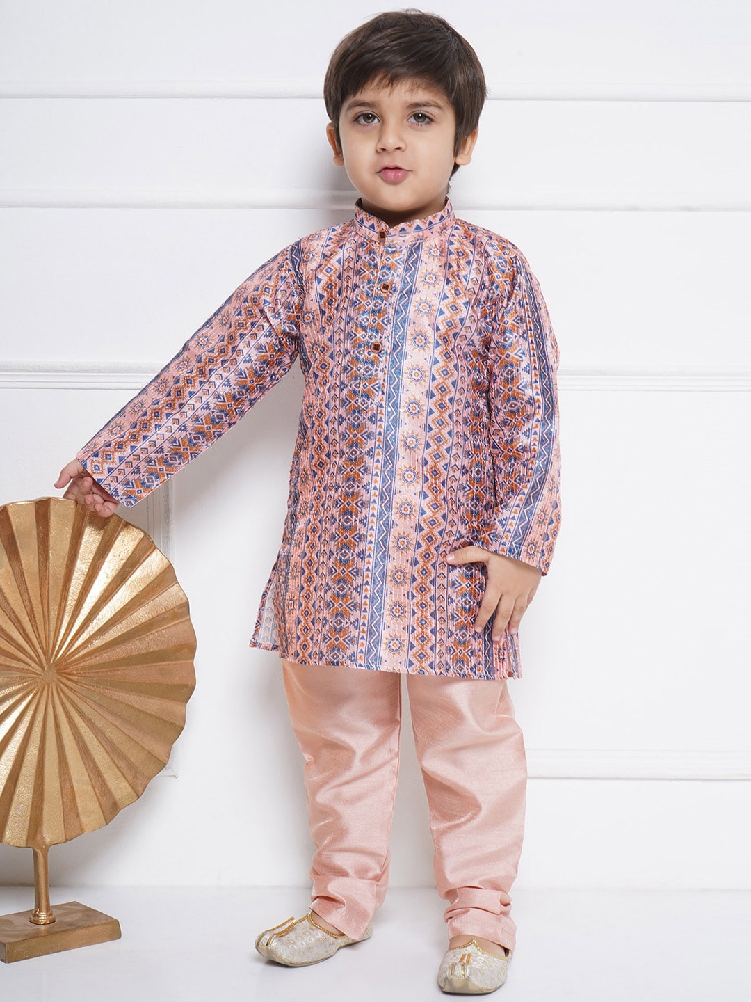 

Aj DEZInES Boys Ethnic Motifs Printed Above Knee Straight Pure Cotton Kurta With Pyjama, Peach