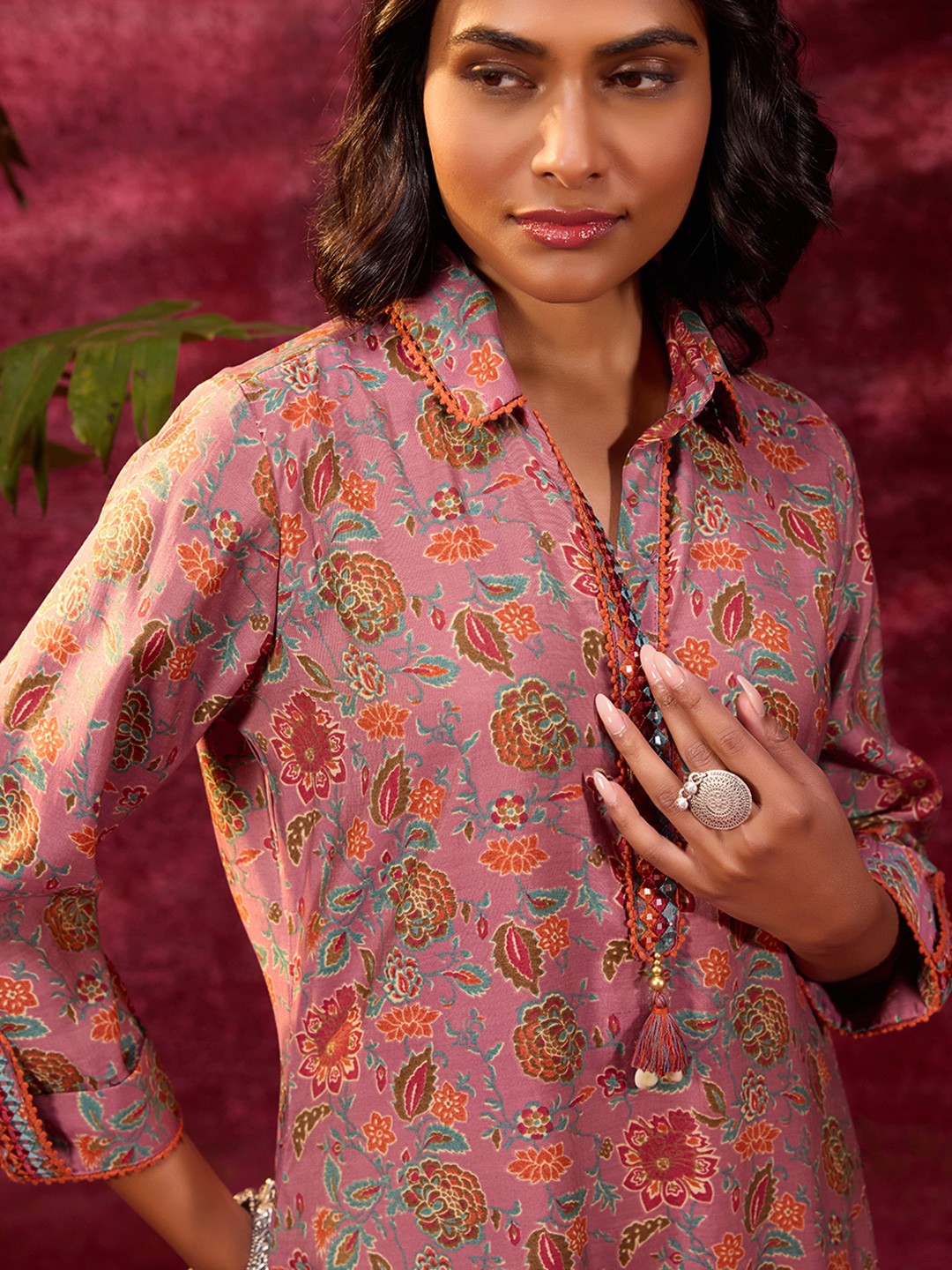 

Lakshita Floral Printed Shirt Collar Straight Cotton Kurta, Pink