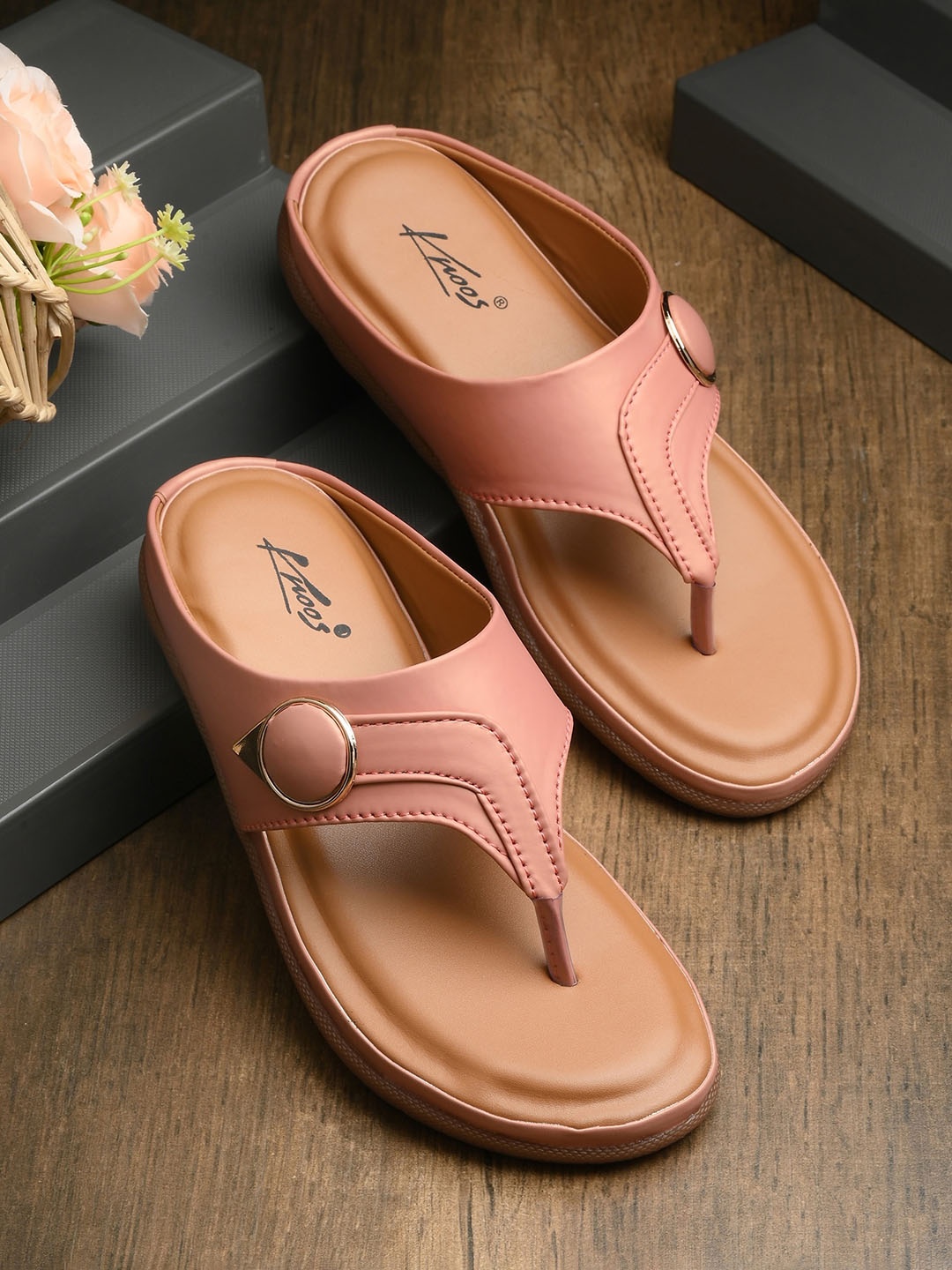 

knoos Buckles Open Toe T-Straps Flats, Pink