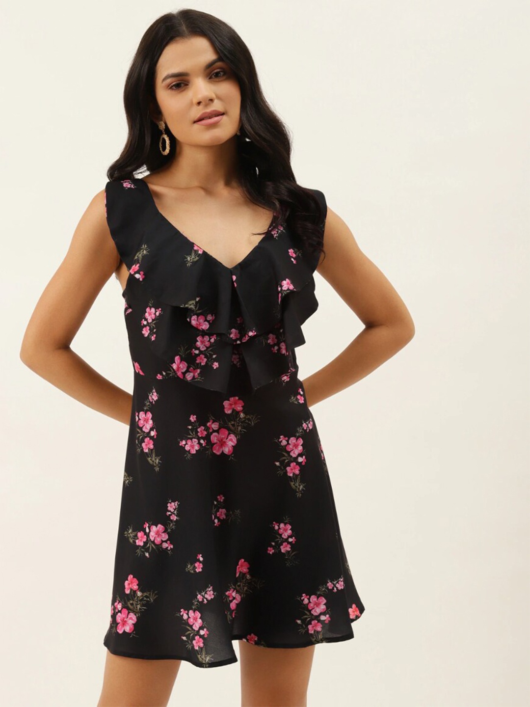 

MELOSO Floral Printed V-Neck Ruffles A-Line Dress, Black