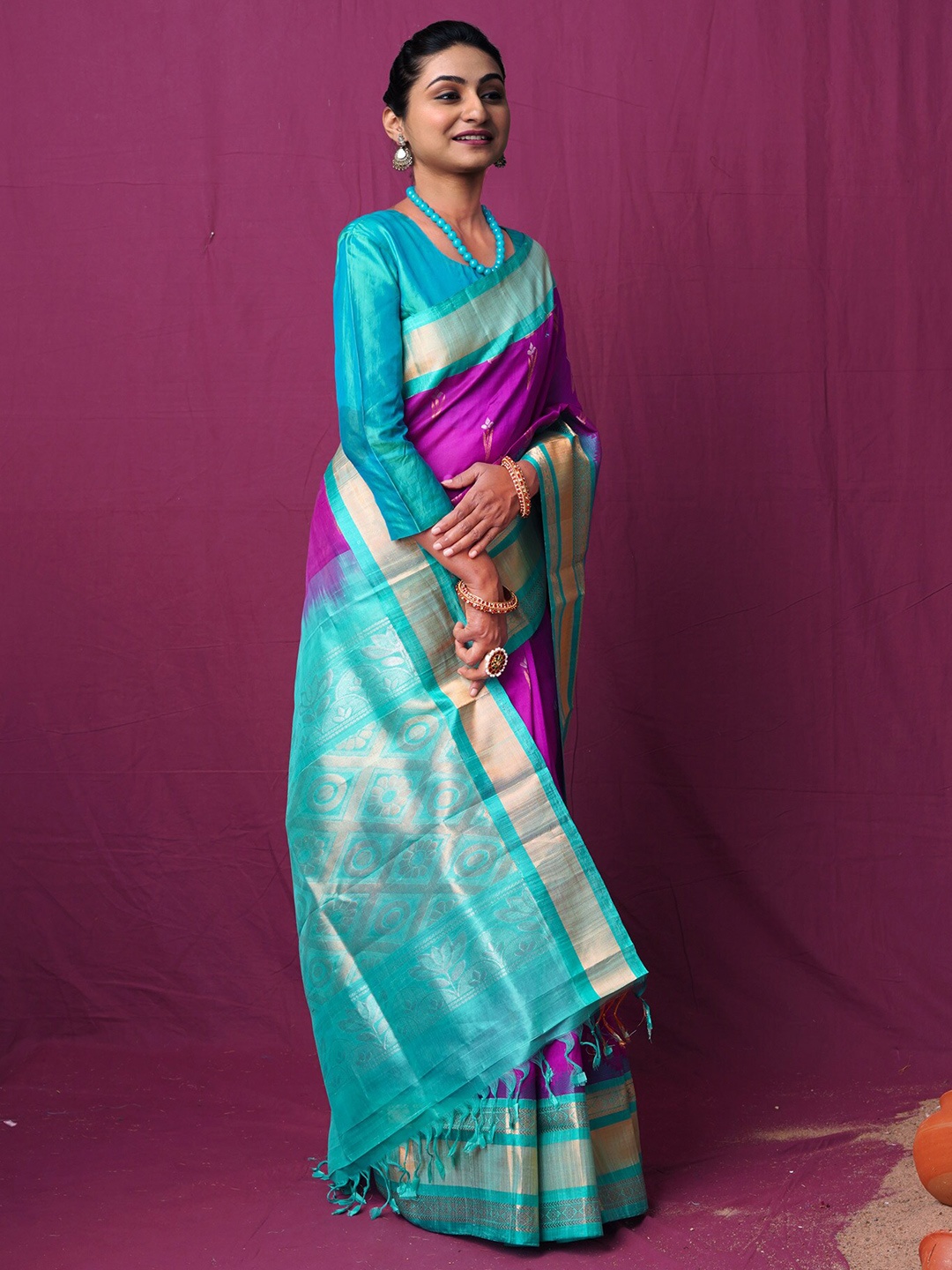 

Unnati Silks Ethnic Motifs Woven Design Zari Silk Cotton Kanjeevaram Saree, Purple