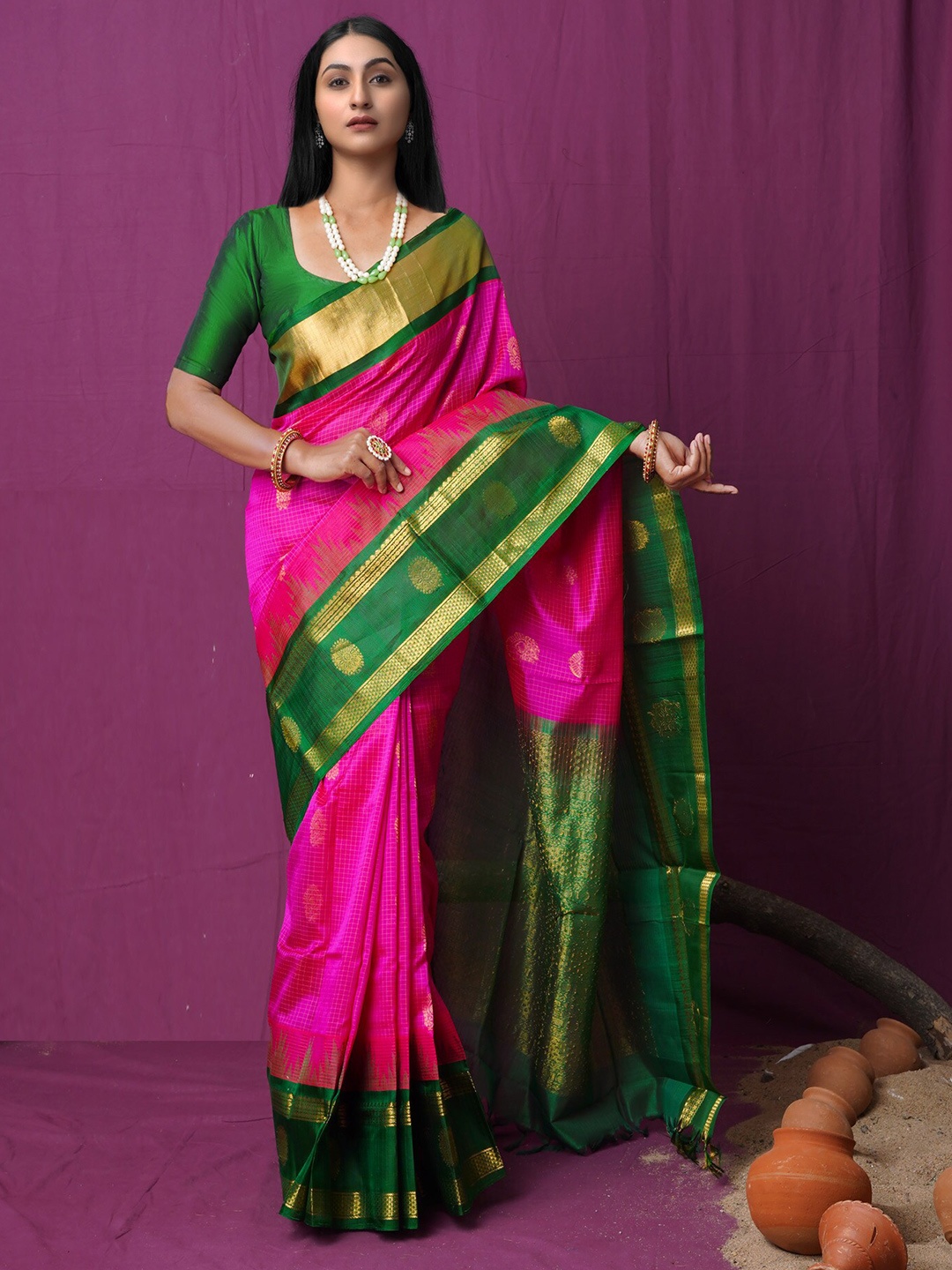 

Unnati Silks Checked Woven Design Zari Silk Cotton Saree, Pink