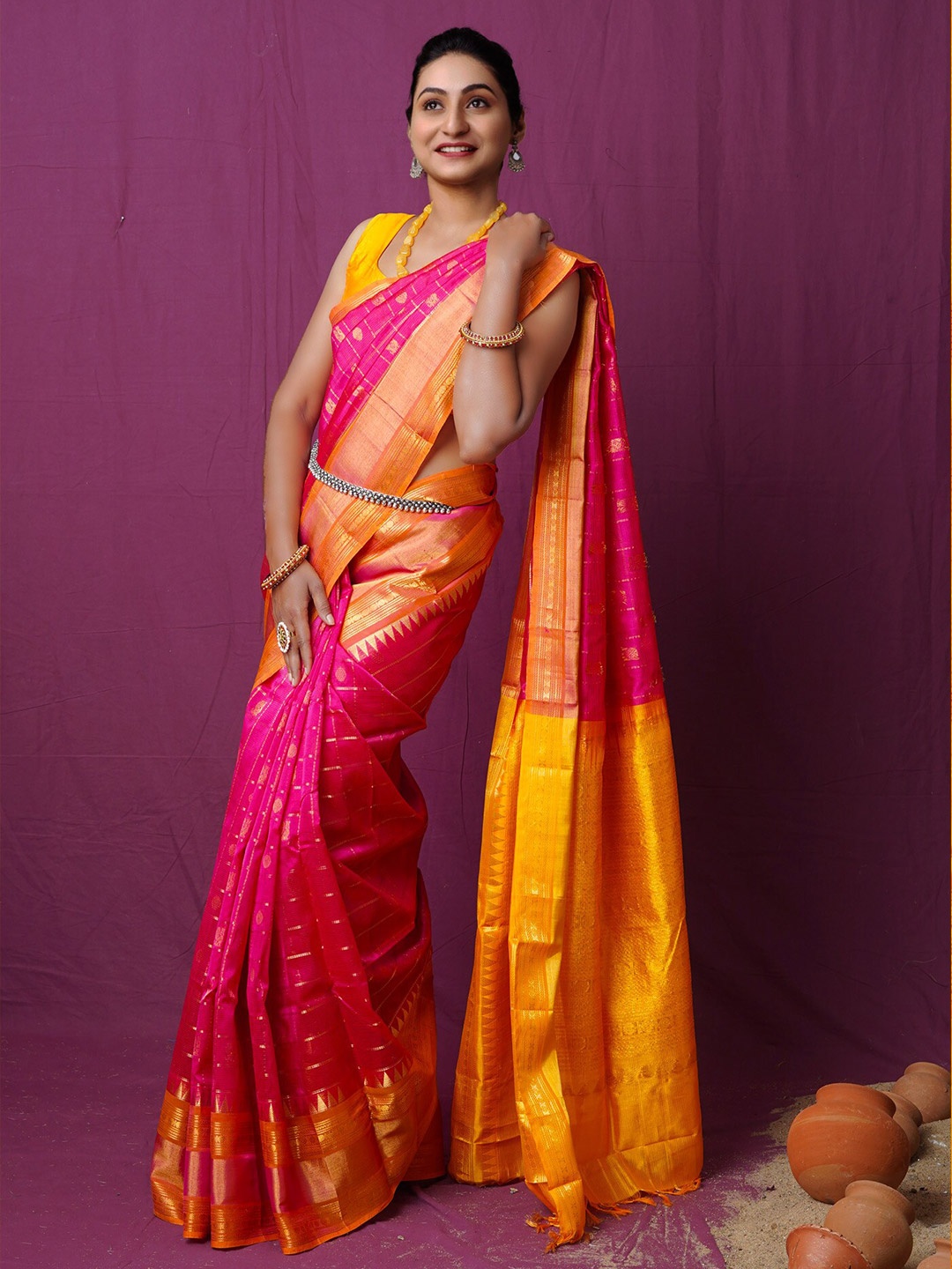 

Unnati Silks Ethnic Motifs Woven Design Zari Silk Cotton Kanjeevaram Saree, Pink