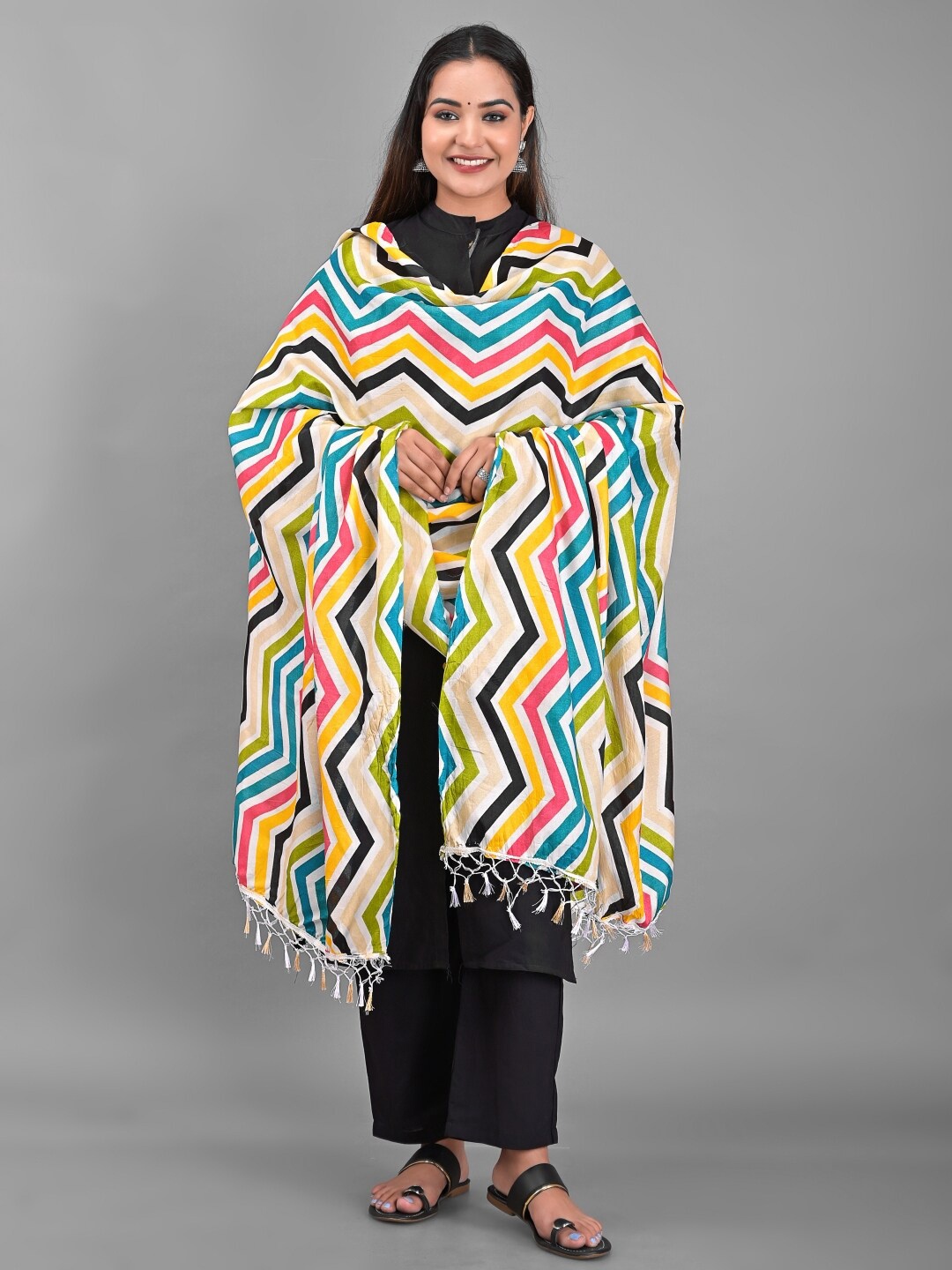 

Apratim Leheriya Printed Dupatta, White