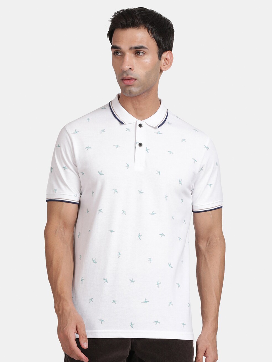 

t-base Conversational Printed Polo Collar T-shirt, White