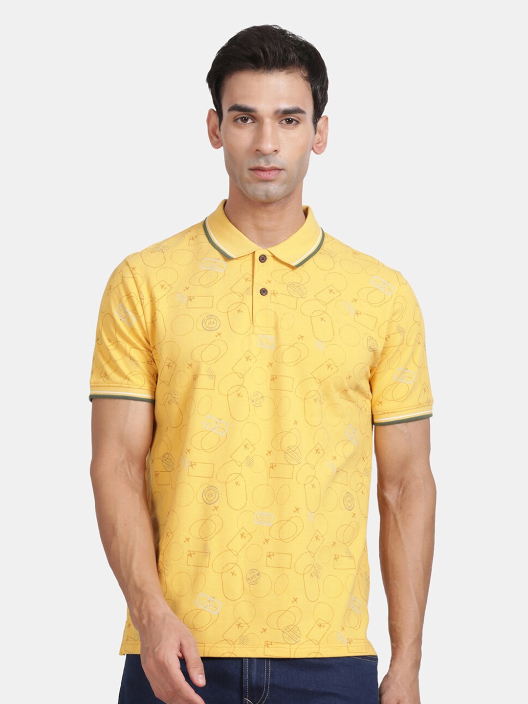 

t-base Conversational Printed Polo Collar T-shirt, Yellow