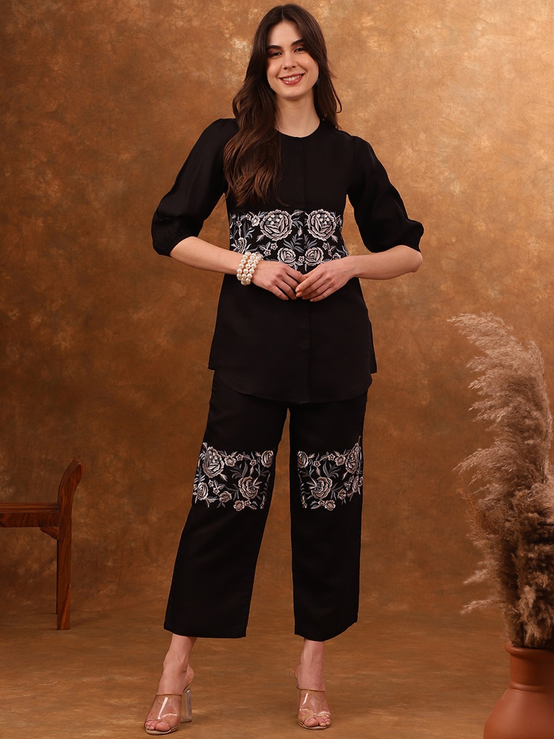 

Anouk Black Floral Embroidered Tunic With Trouser