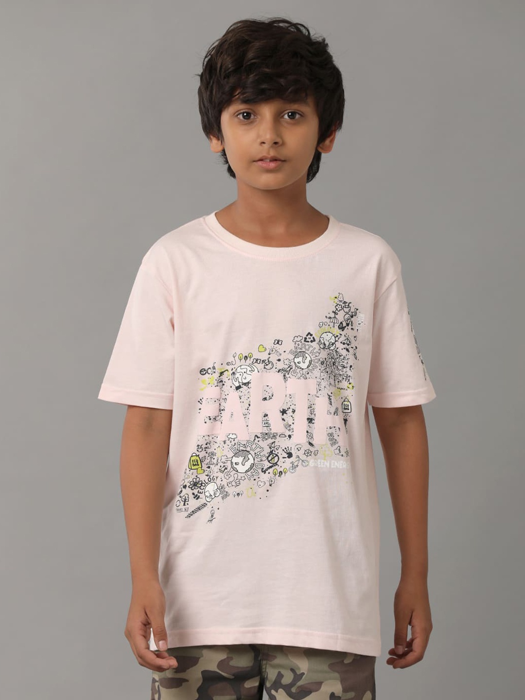 

UNDER FOURTEEN ONLY Boys Floral Printed Raw Edge T-shirt, Peach
