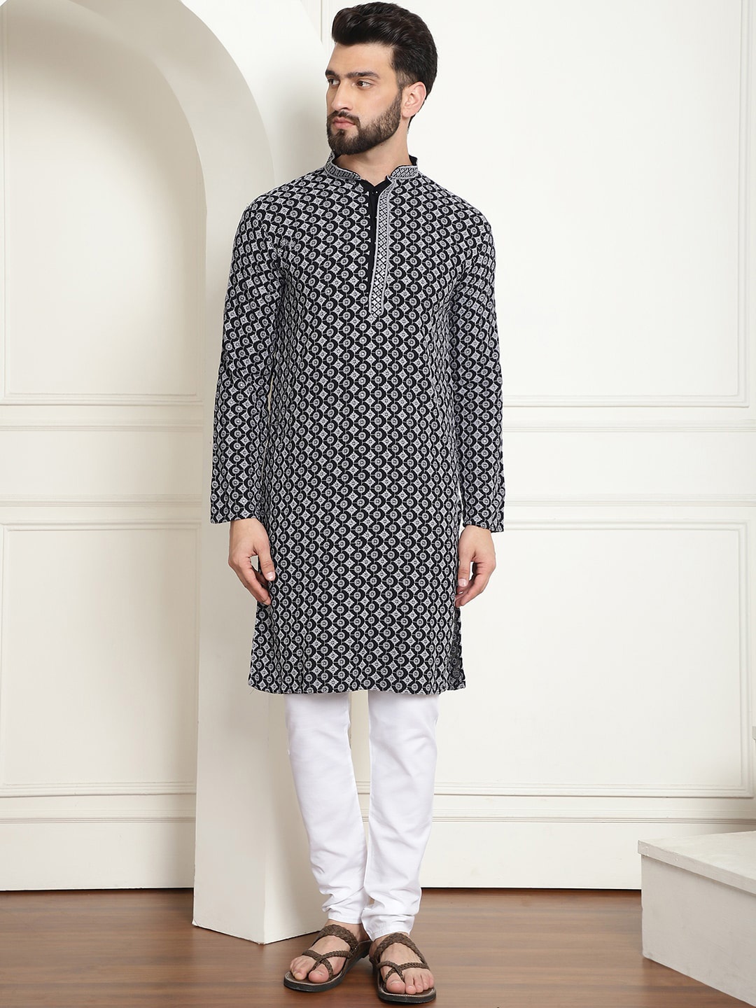 

SOJANYA Geometric Embroidered Mandarin Collar Thread Work Pure Cotton Kurta with Churidar, Grey