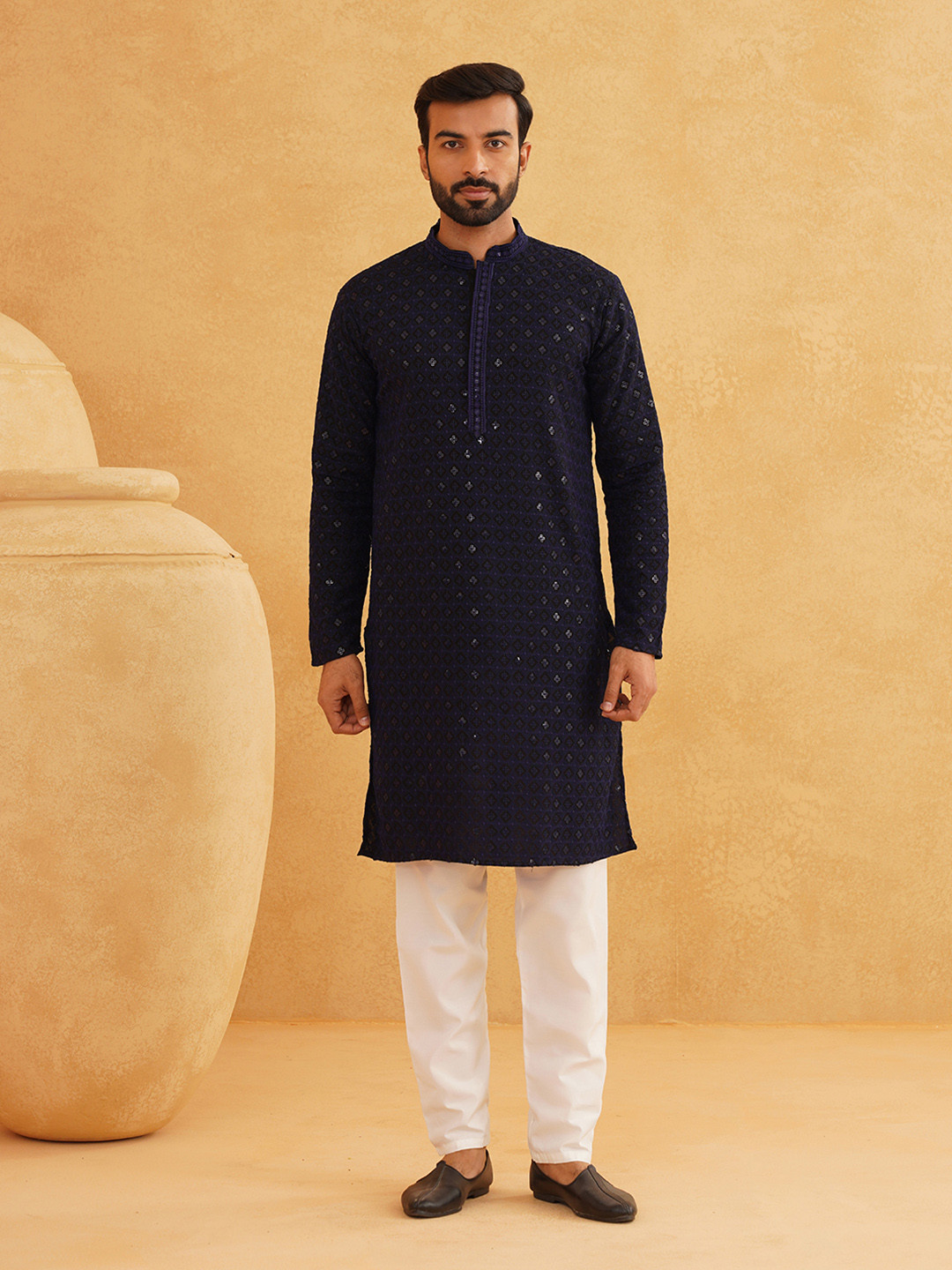 

SOJANYA Geometric Embroidered Mandarin Collar Thread Work Pure Cotton Kurta & Churidar, Navy blue