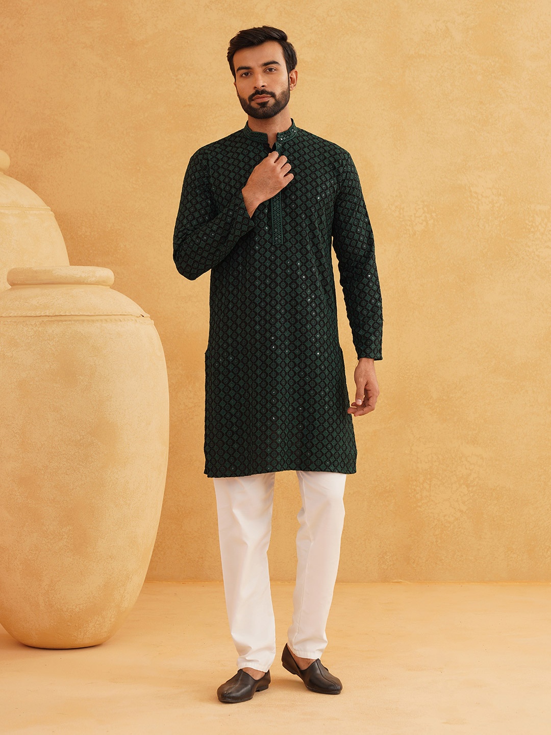 

SOJANYA Geometric Embroidered Mandarin Collar Thread Work Pure Cotton Kurta with Churidar, Green