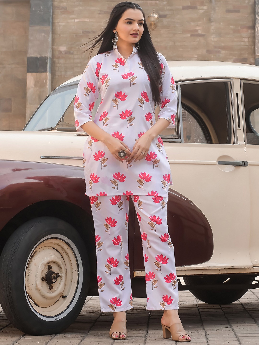 

Mahadhya Printed Mandarin Collar Top With Trousers Co-Ords, White