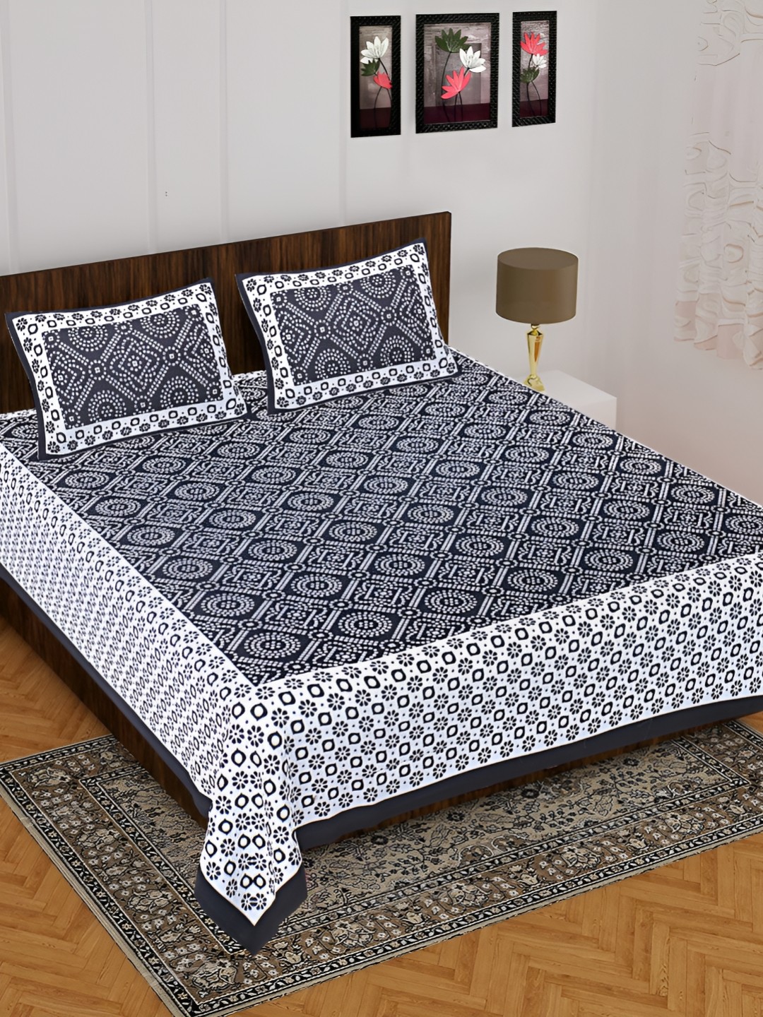 

UNIBLISS Black & White Geometric 144 TC Cotton Queen Bedsheet with 2 Pillow Covers