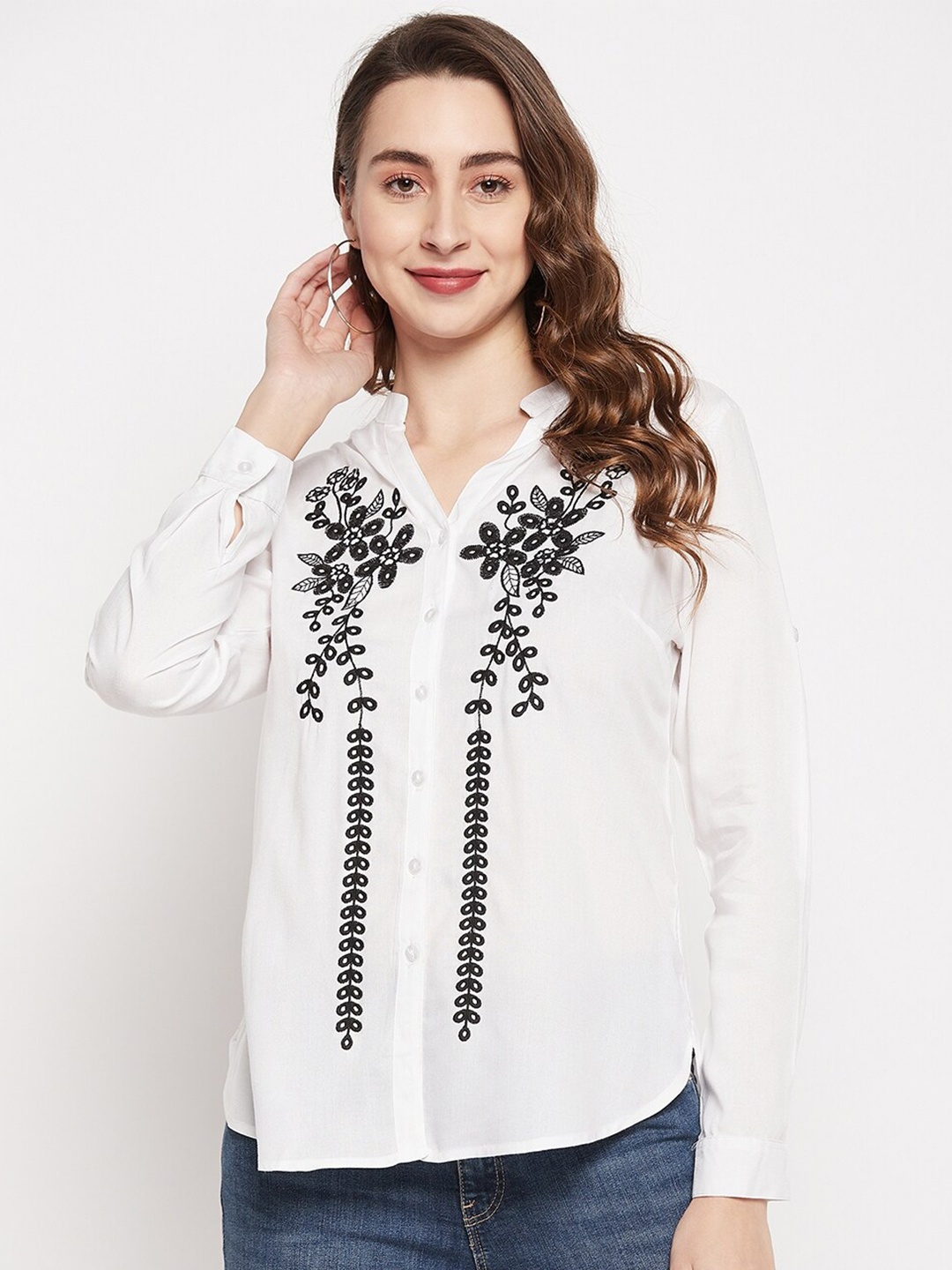 

Ruhaans Classic Floral Embroidered Mandarin Collar Roll Up Sleeves Casual Shirt, White