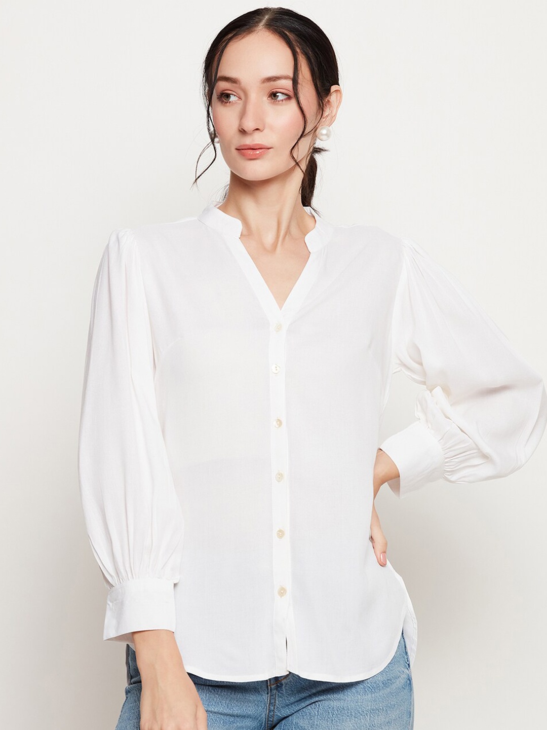 

Ruhaans Classic Regular Fit Mandarin Collar Casual Shirt, White