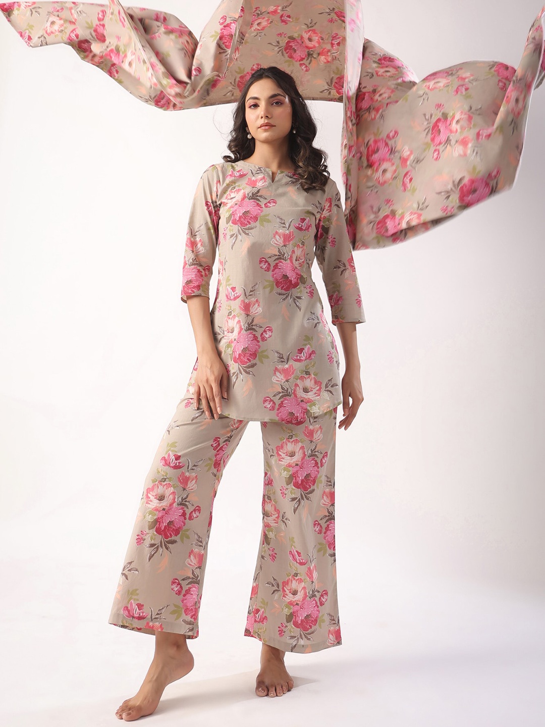 

JISORA Floral Printed Regular Pure Cotton Kurta with Palazzos & With Dupatta, Cream