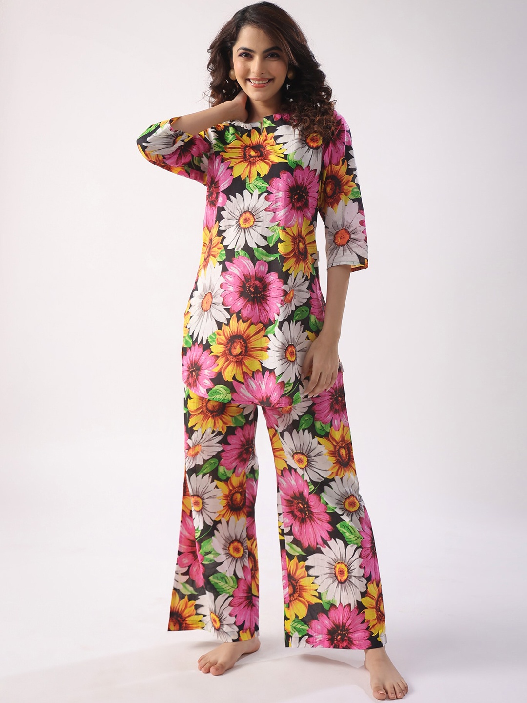 

JISORA Black Floral Printed Night suit