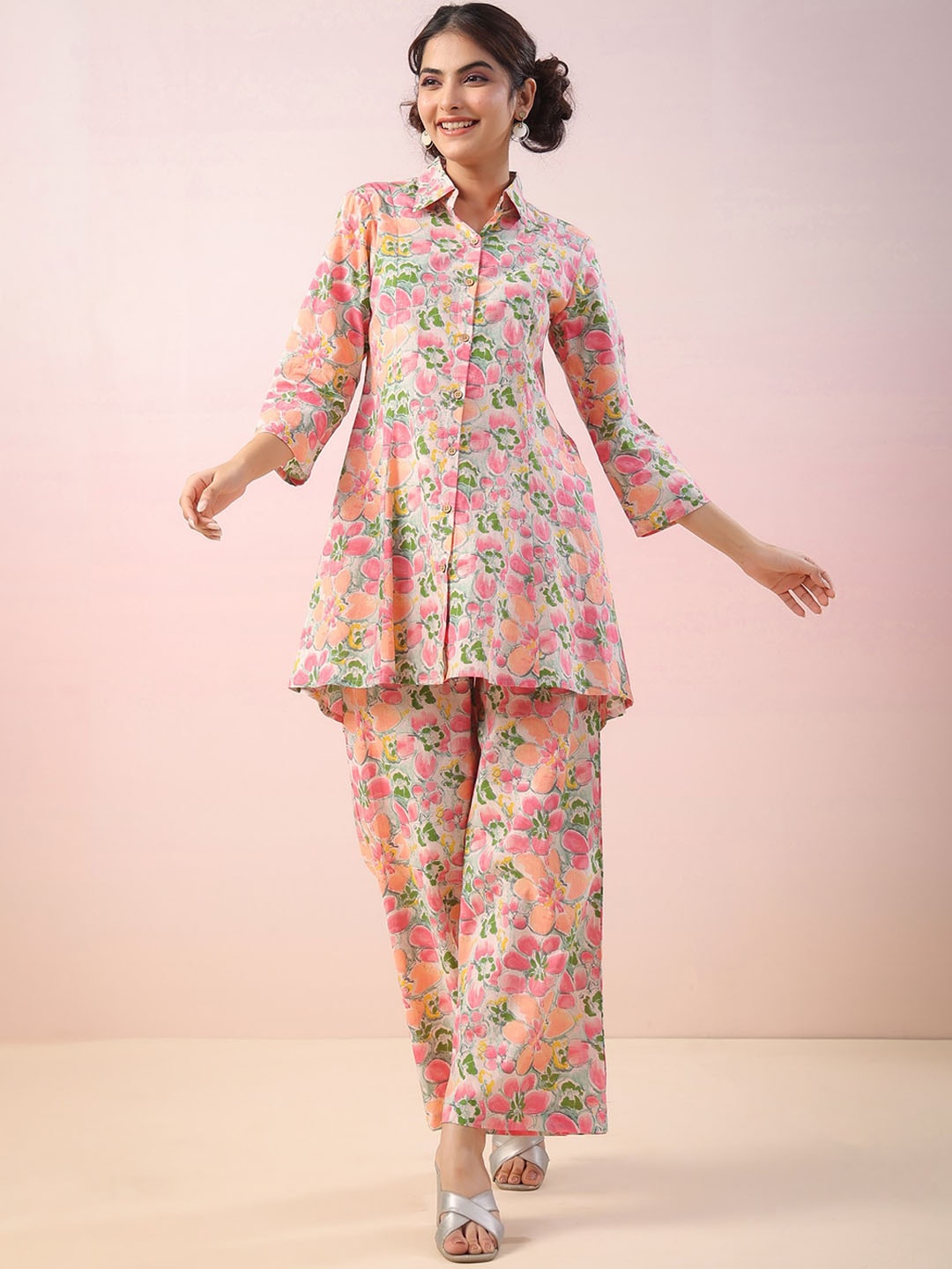 

JISORA Pink Floral Printed Night suit