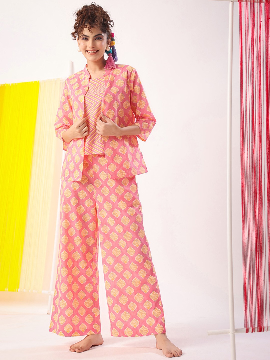 

JISORA Pink Chevron Printed Sleeveless Night Suit With Shrug