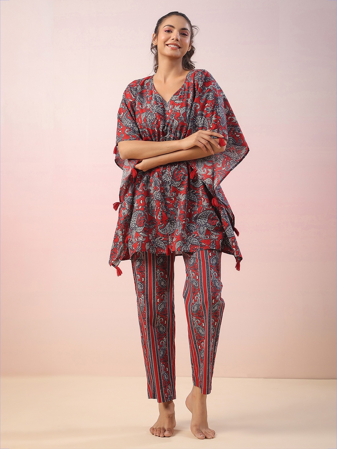 

JISORA Women Printed Night suit, Maroon