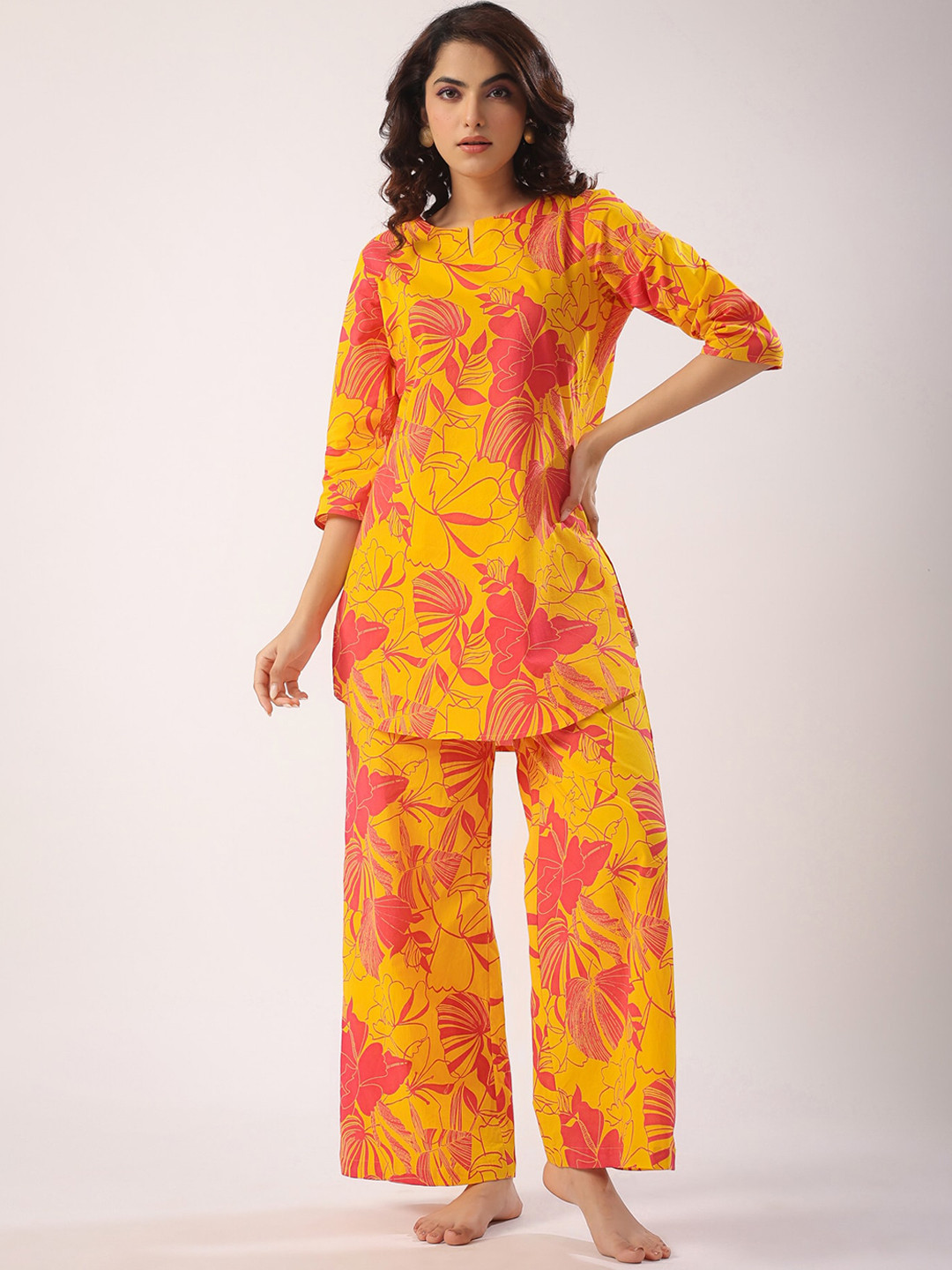 

JISORA Floral Printed Cotton Night suit, Yellow