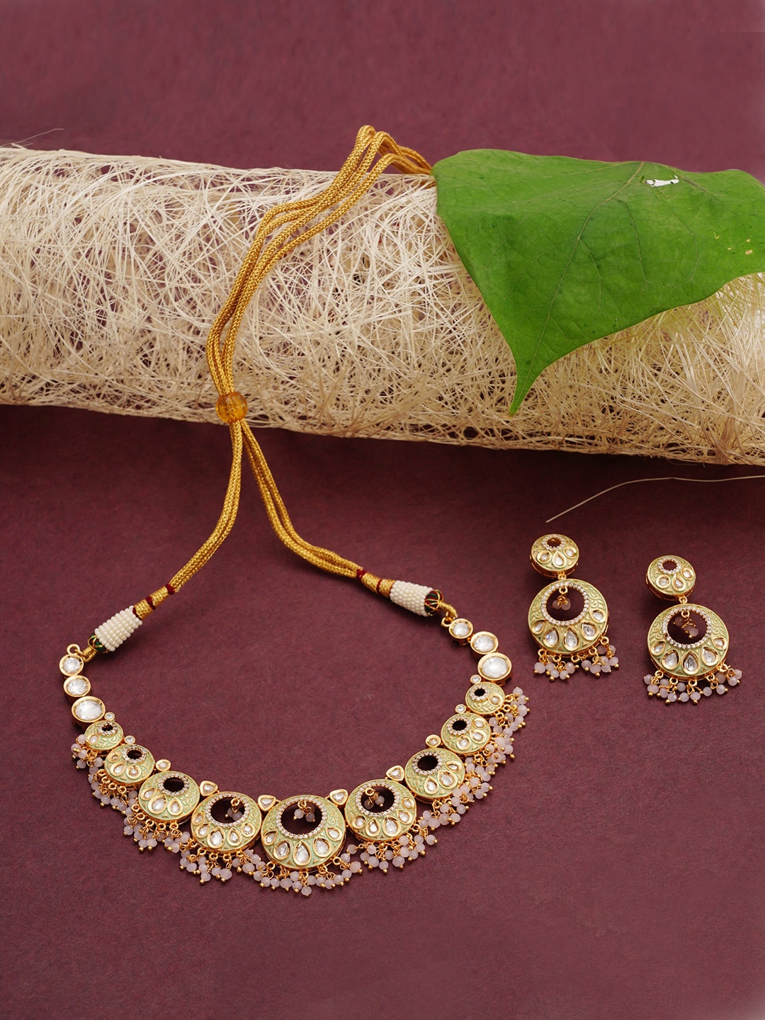 

Designbox Kundan Studded Jewellery Set, Gold