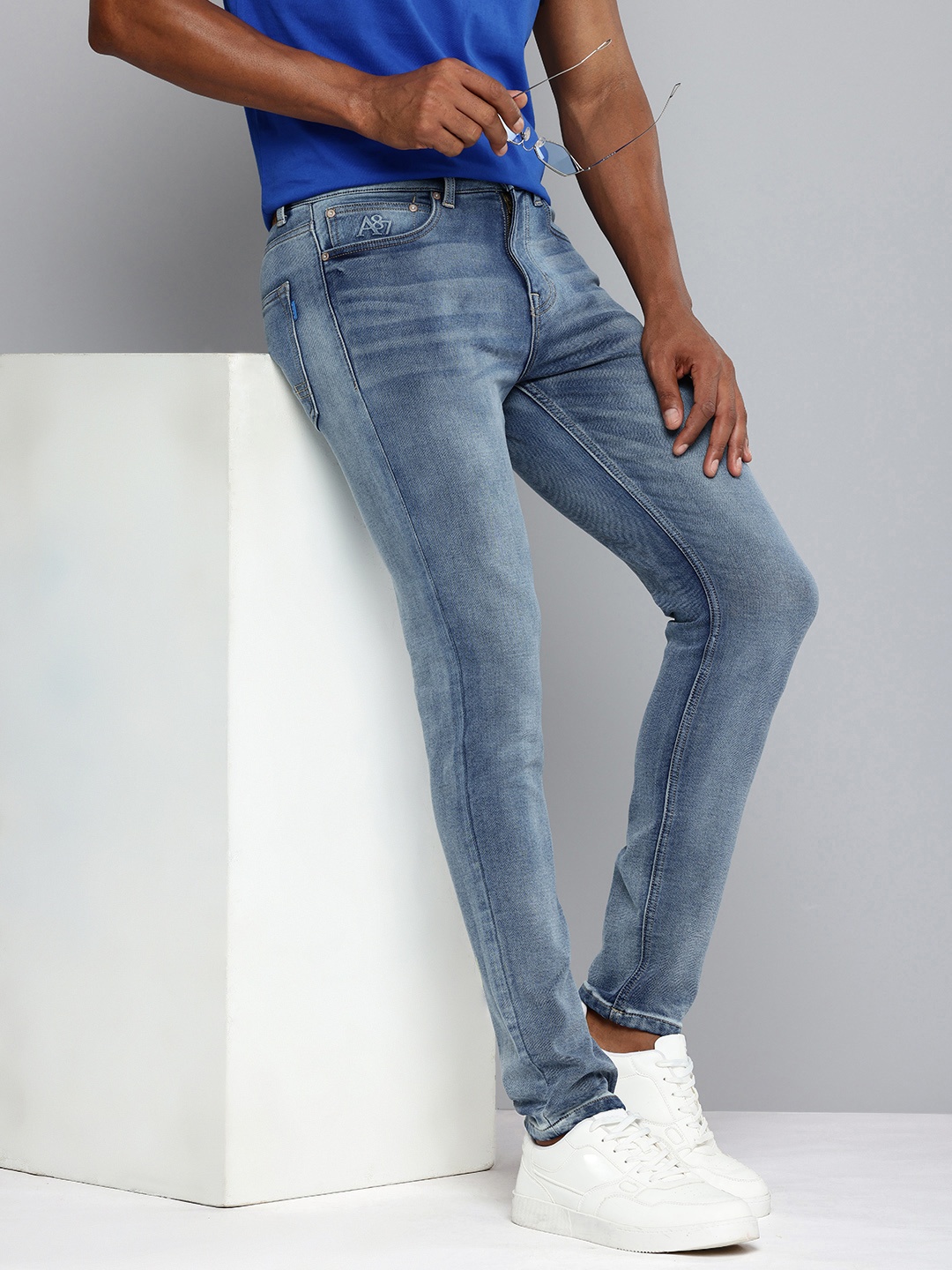 

Aeropostale Men Tapered Fit Heavy Fade Stretchable Jeans, Blue