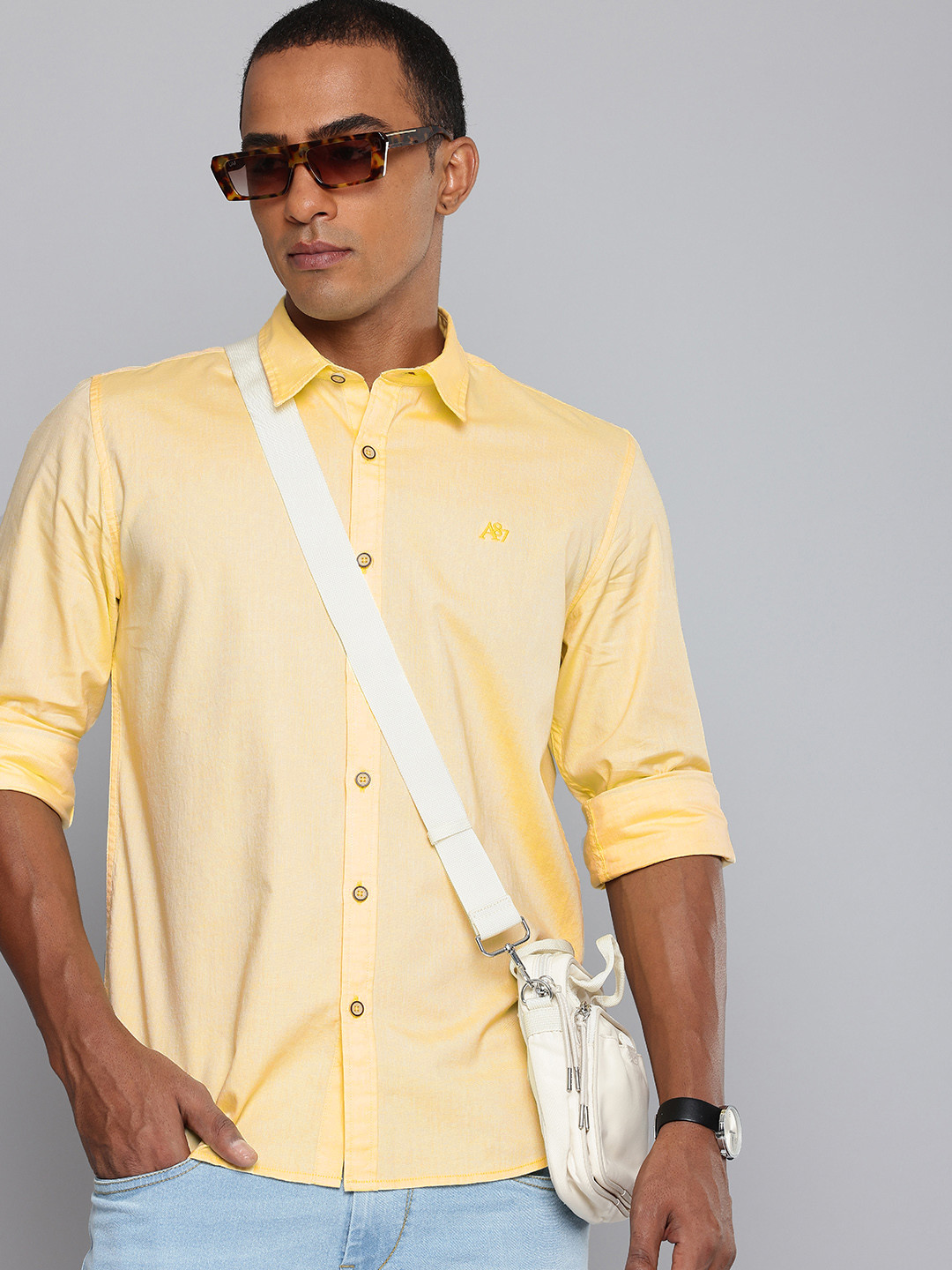 

Aeropostale Men Pure Cotton Casual Shirt, Yellow