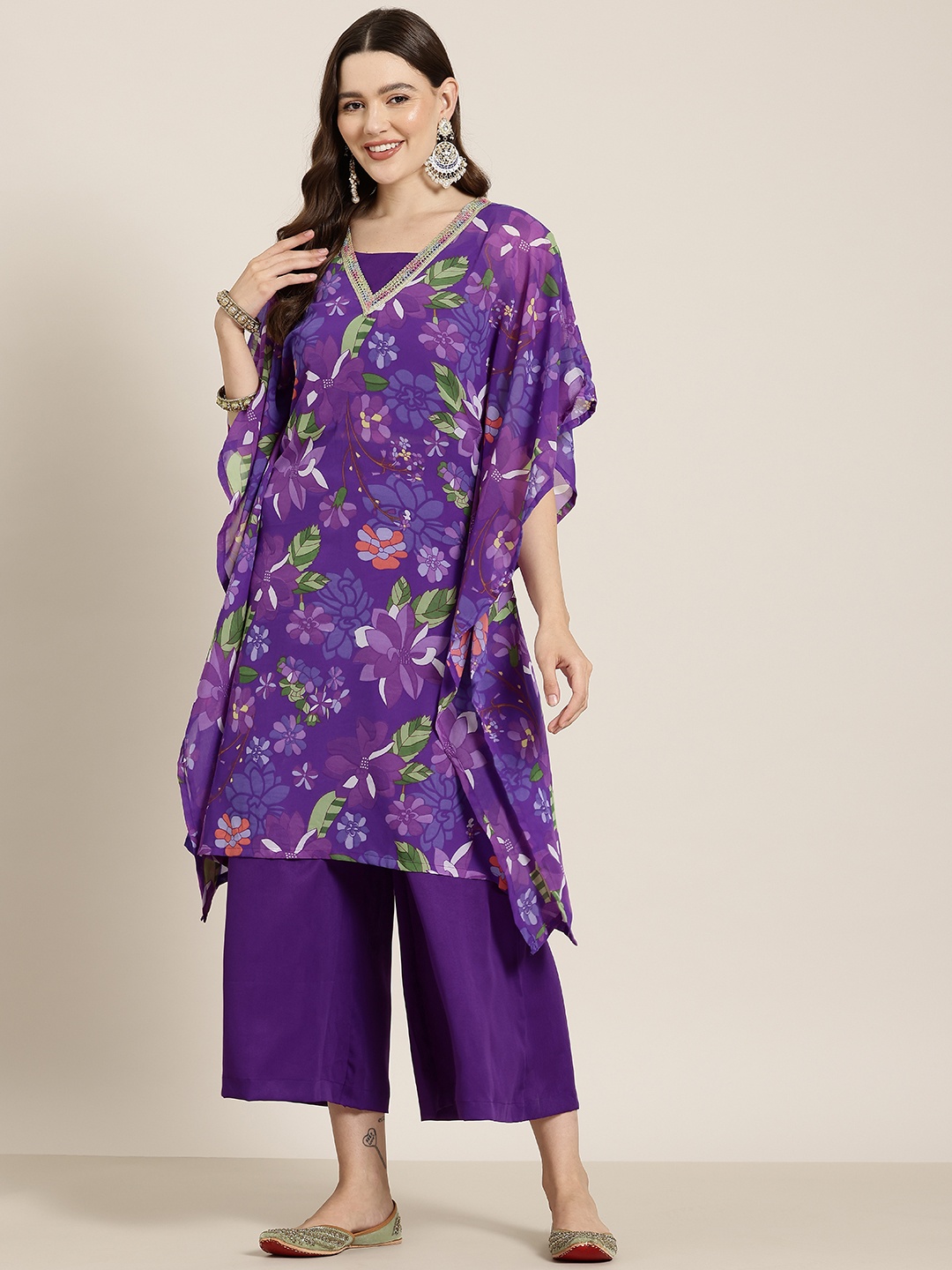 

HERE&NOW Floral Printed Gotta Patti Detail Kurta Set With Camisole, Purple
