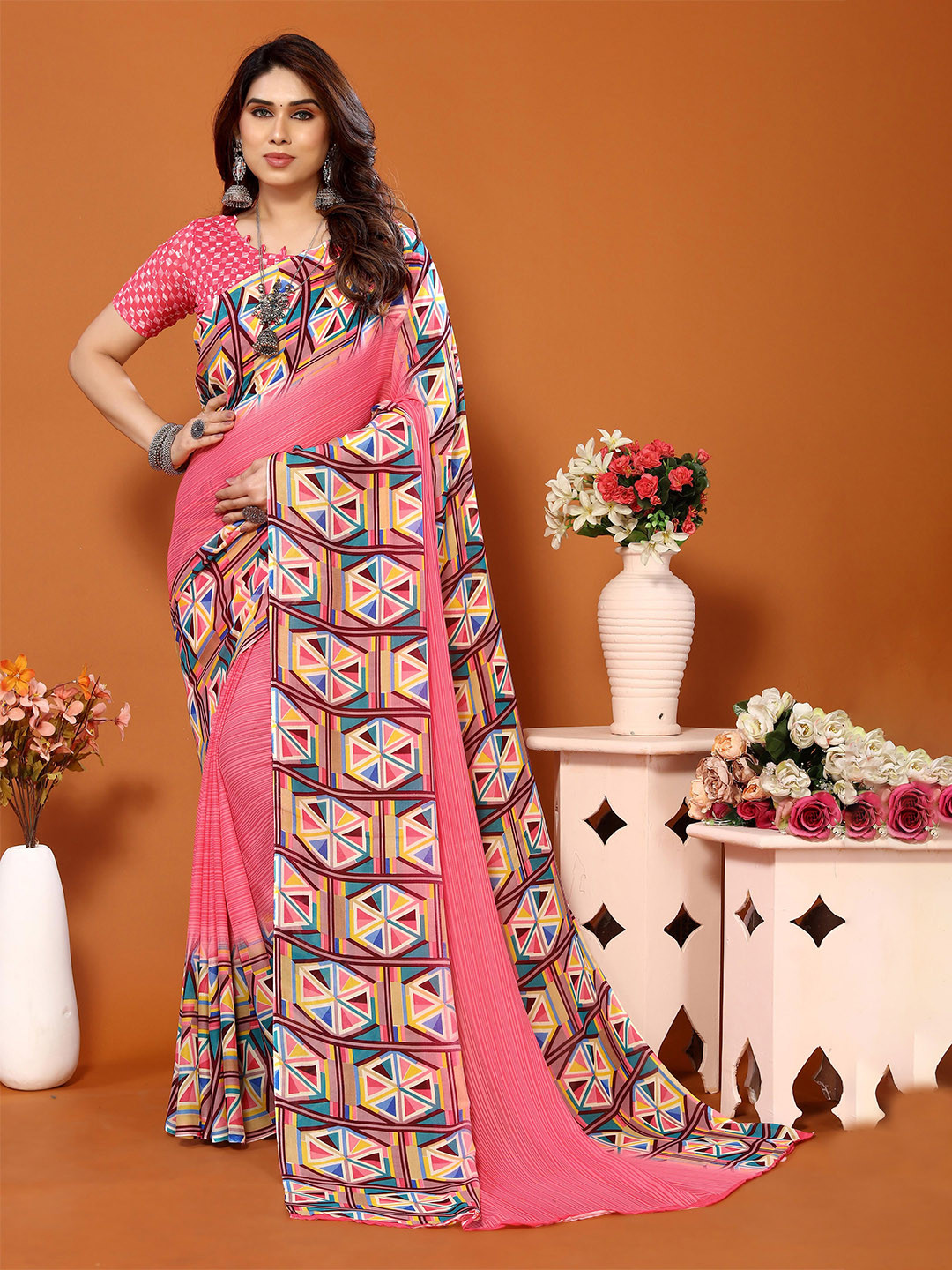 

Moda Rapido Geometric Printed Saree, Pink