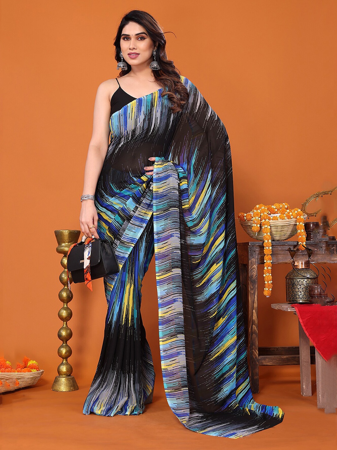 

ANAND SAREES Abstract Printed Saree, Black