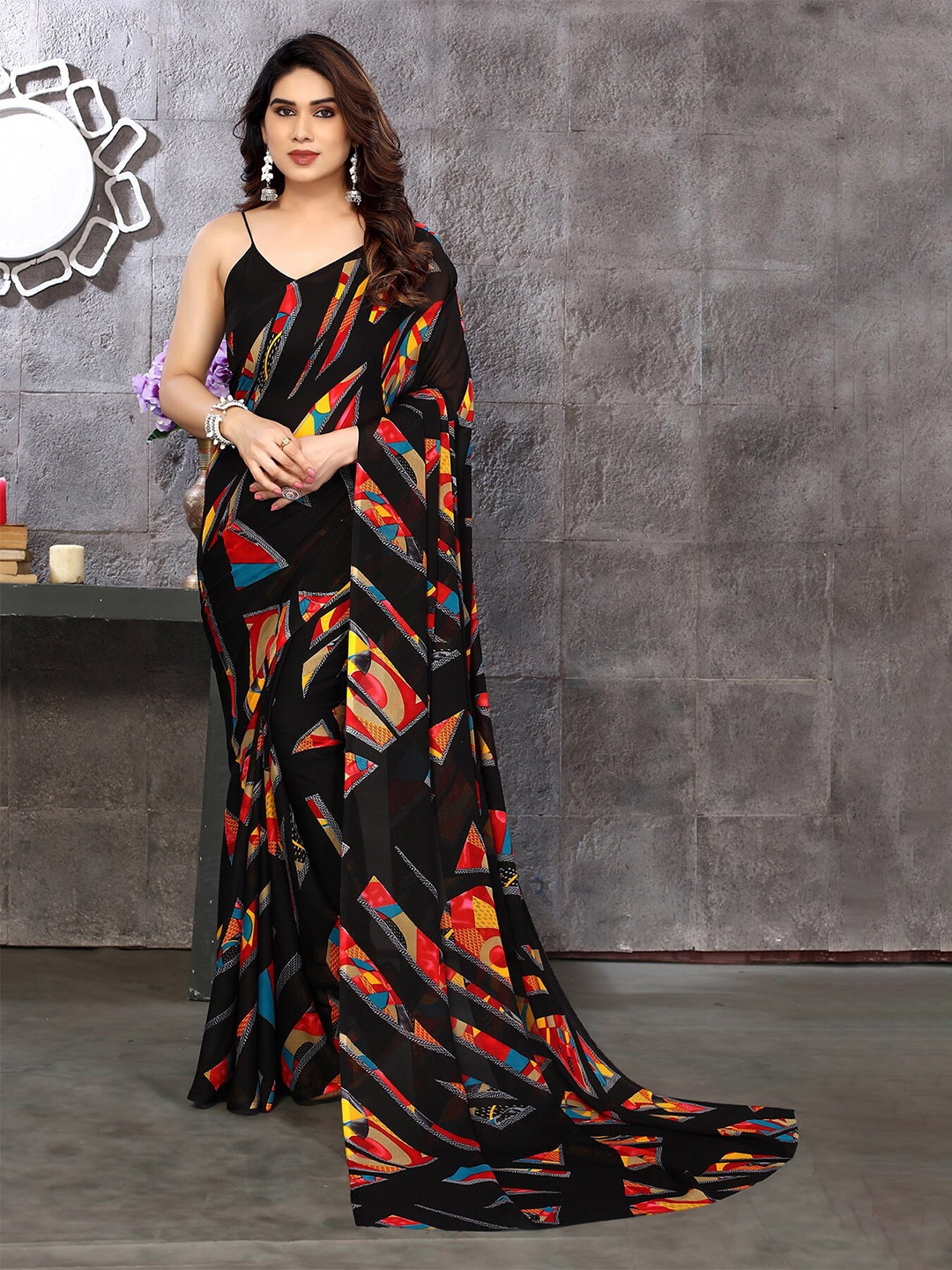 

ANAND SAREES Geometric Printed Saree, Black