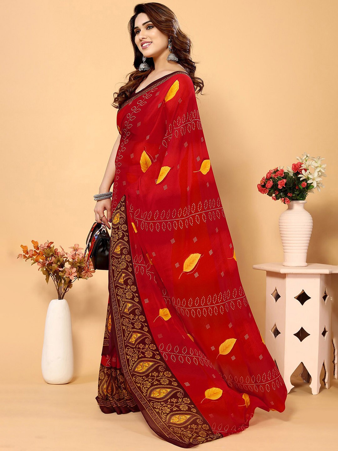 

ANAND SAREES Floral Printed Saree, Red